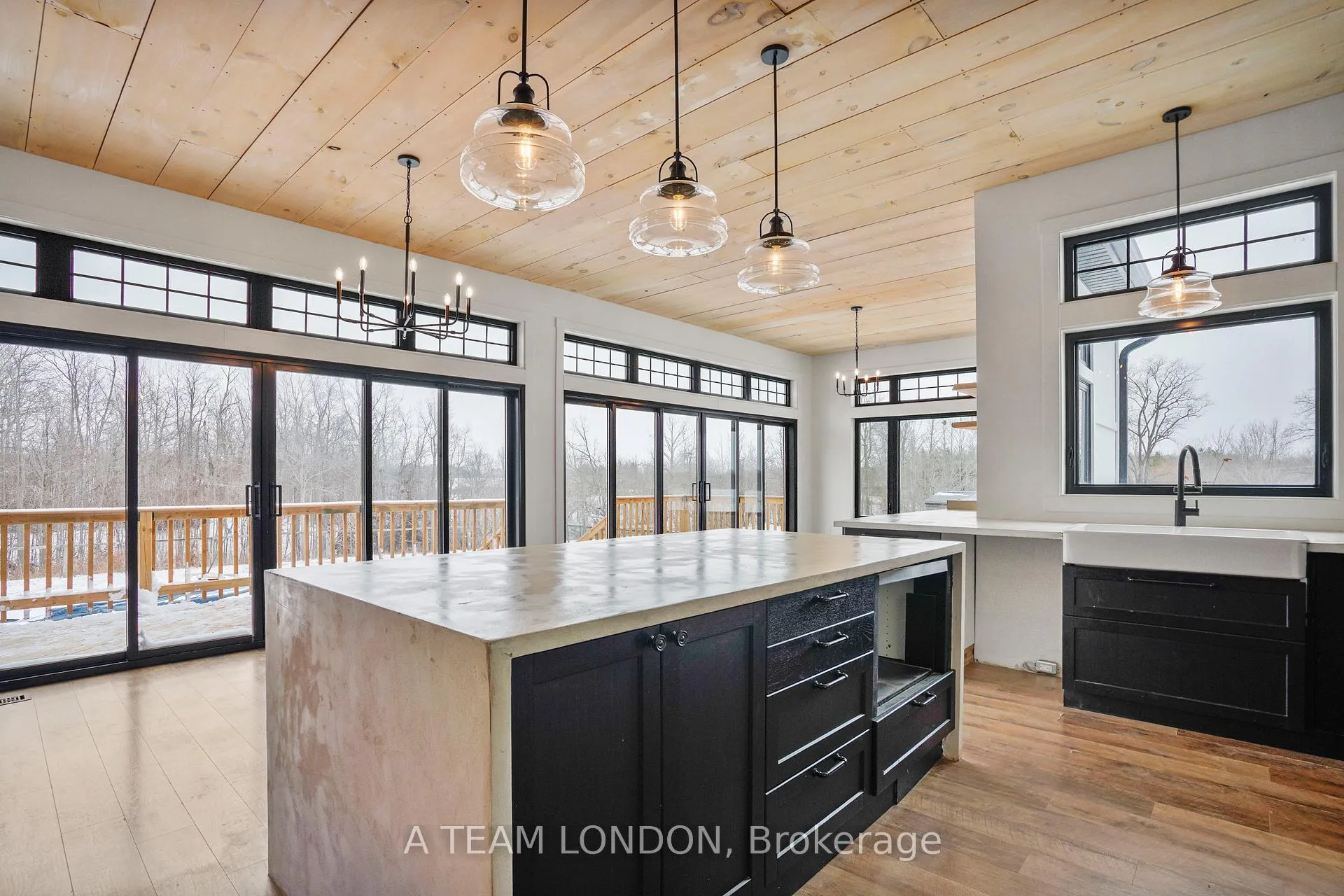 Photo 16 of 21298 Springfield Road, Southwest Middlesex, Rural Southwest Middlesex — HOMEH