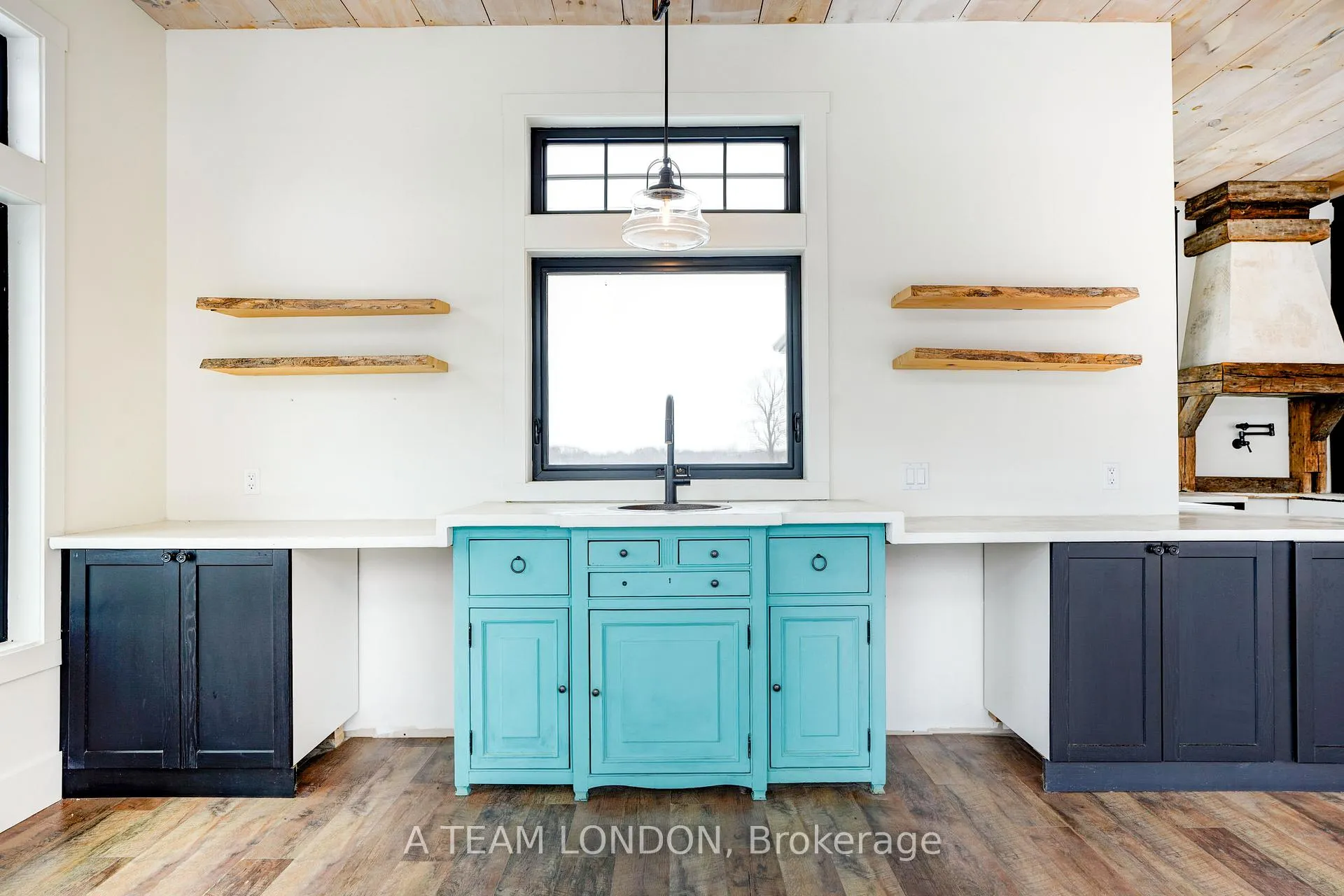 Photo 18 of 21298 Springfield Road, Southwest Middlesex, Rural Southwest Middlesex — HOMEH