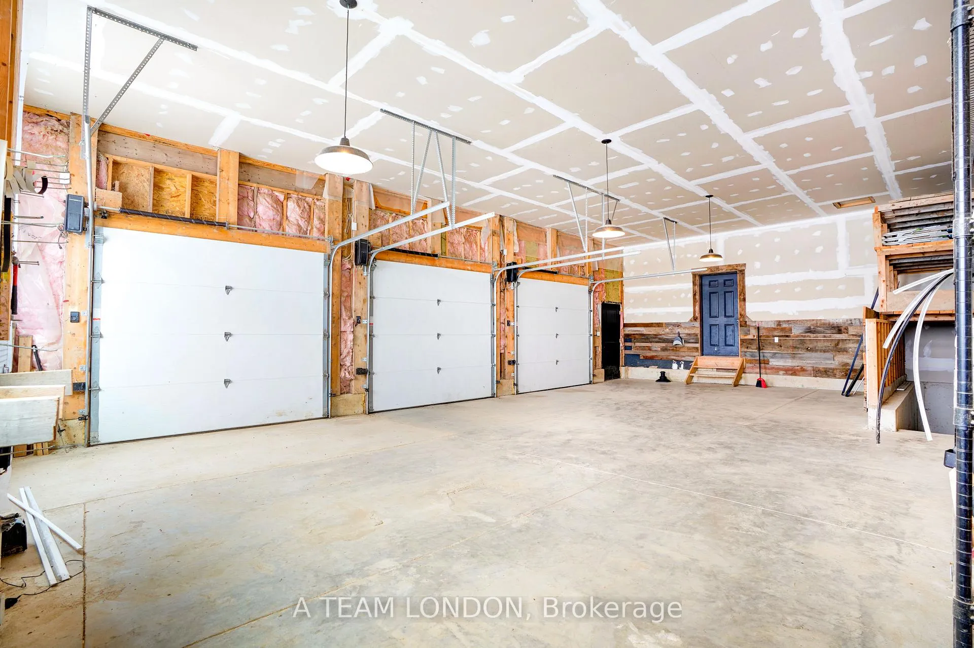 Photo 41 of 21298 Springfield Road, Southwest Middlesex, Rural Southwest Middlesex — HOMEH