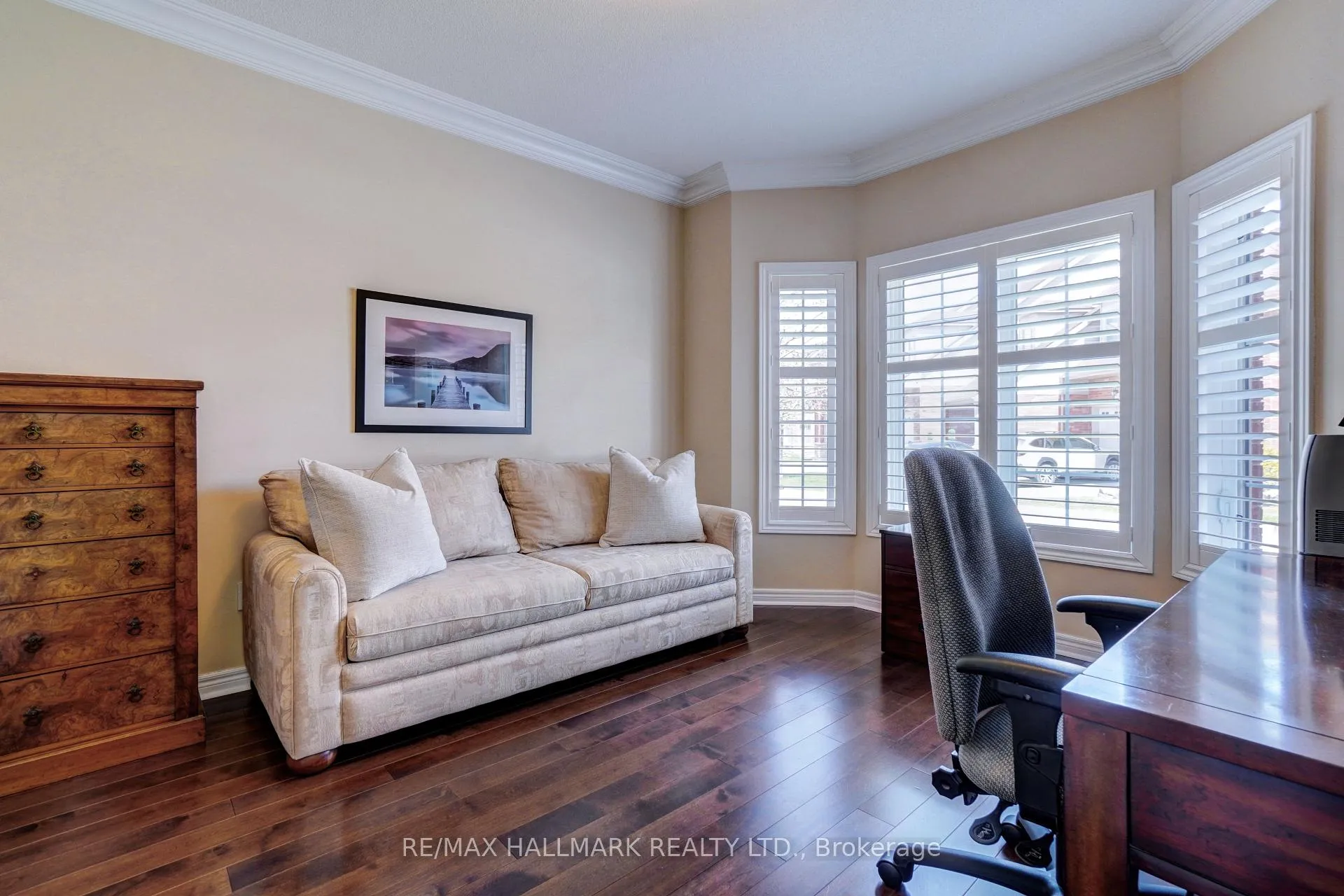 Photo 30 of 48 Fred Barnard Way, Uxbridge — HOMEH
