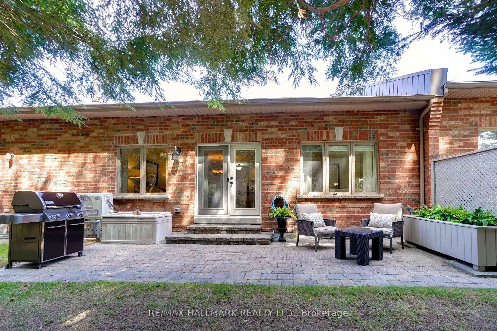 Photo 48 of 48 Fred Barnard Way, Uxbridge — HOMEH