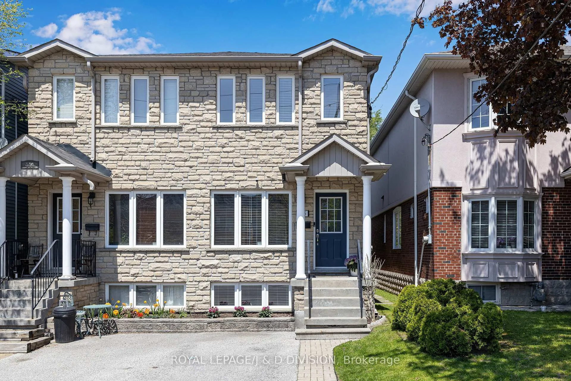Photo 3 of 446 Sammon Avenue, Toronto, Danforth Village-East York — HOMEH