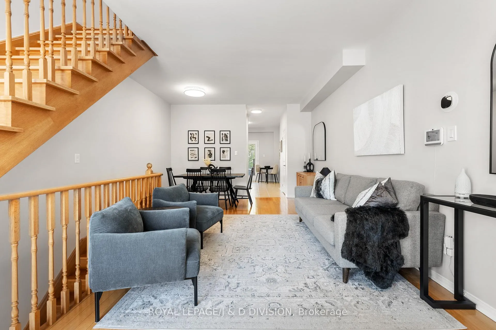 Photo 5 of 446 Sammon Avenue, Toronto, Danforth Village-East York — HOMEH