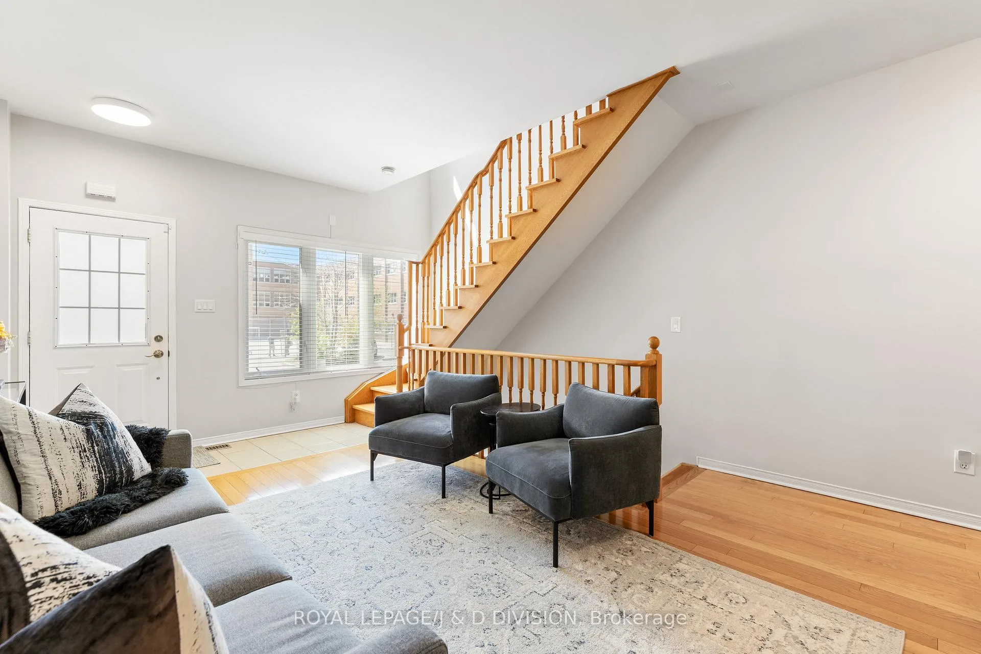Photo 9 of 446 Sammon Avenue, Toronto, Danforth Village-East York — HOMEH