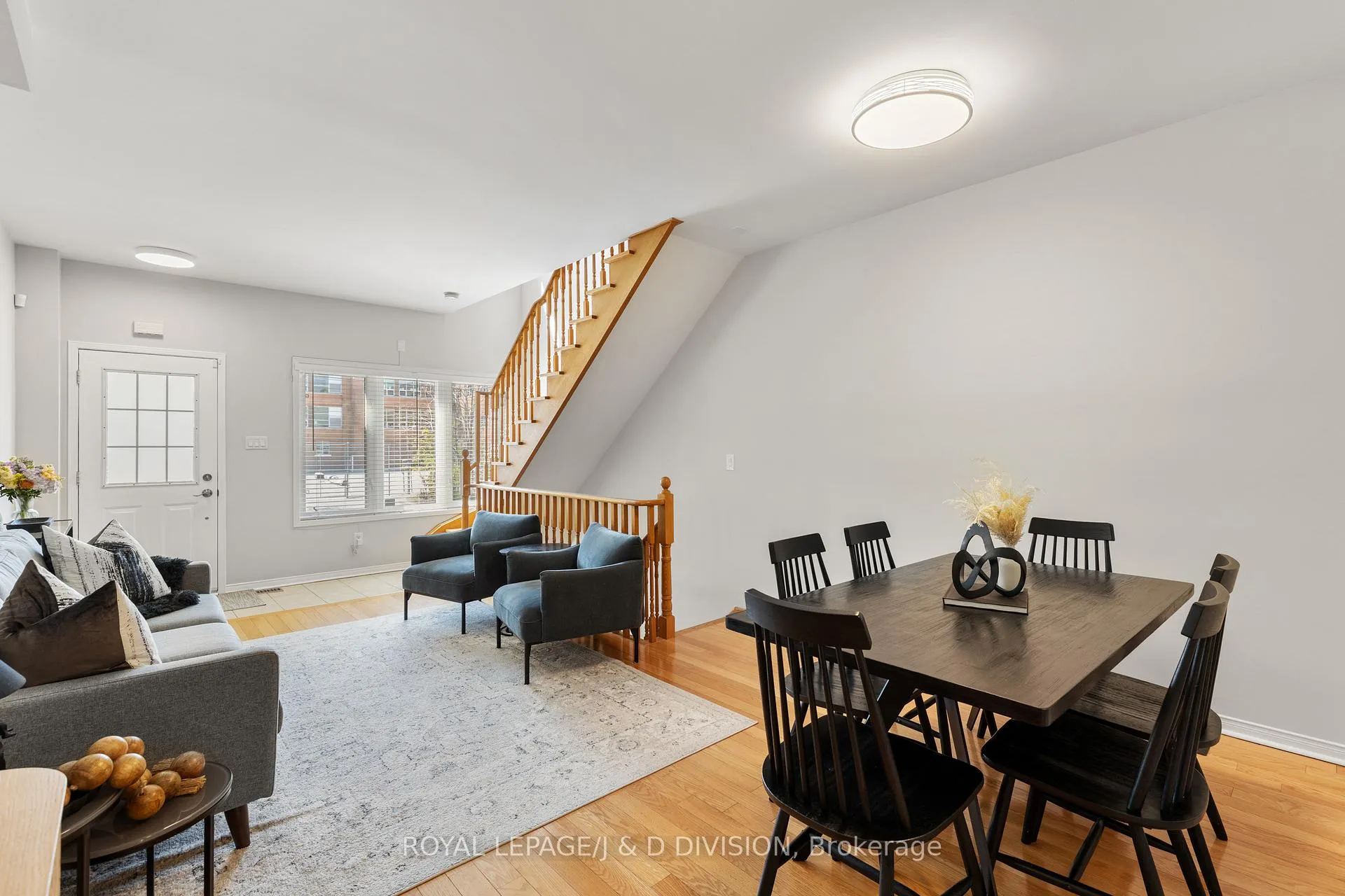 Photo 11 of 446 Sammon Avenue, Toronto, Danforth Village-East York — HOMEH
