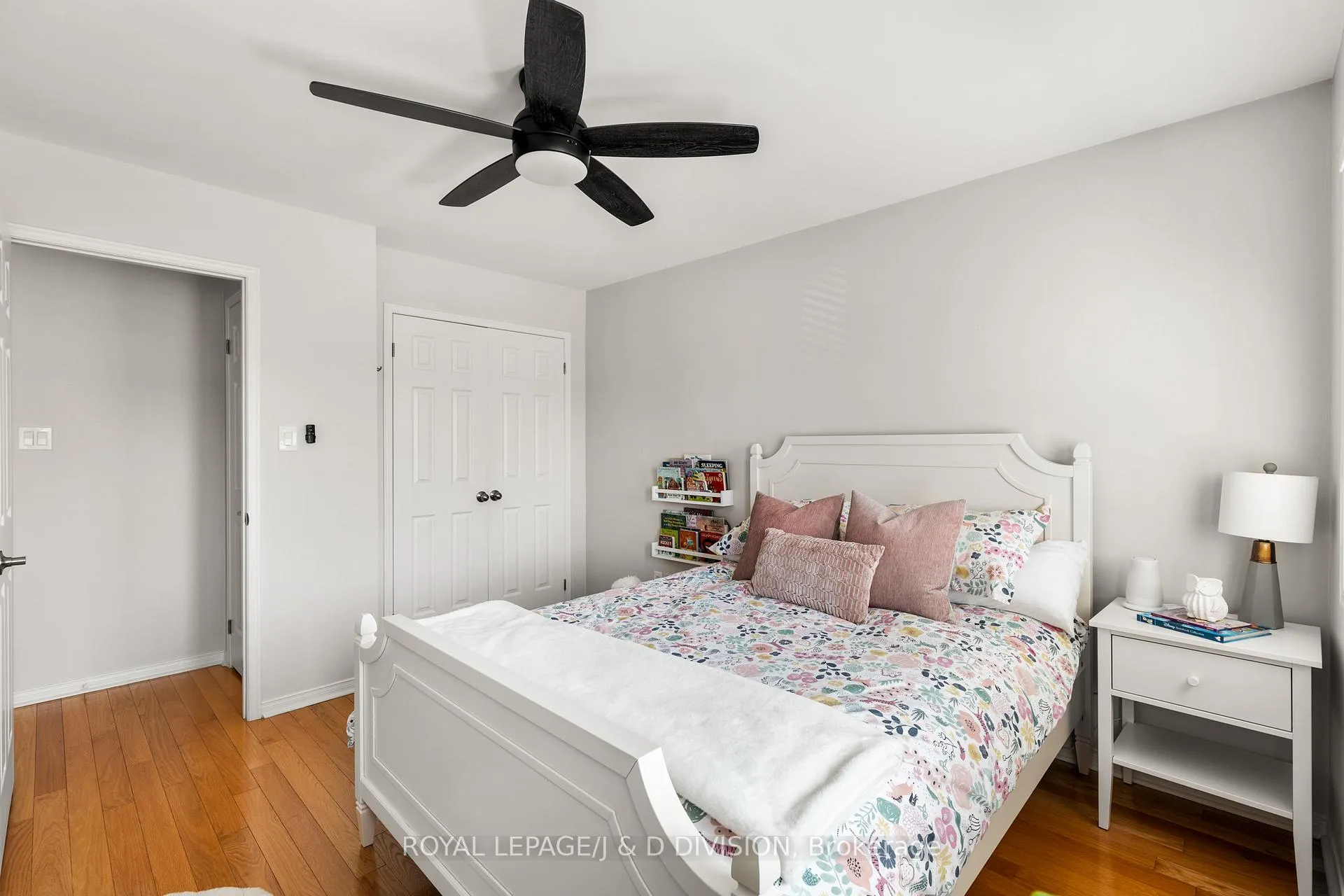 Photo 25 of 446 Sammon Avenue, Toronto, Danforth Village-East York — HOMEH