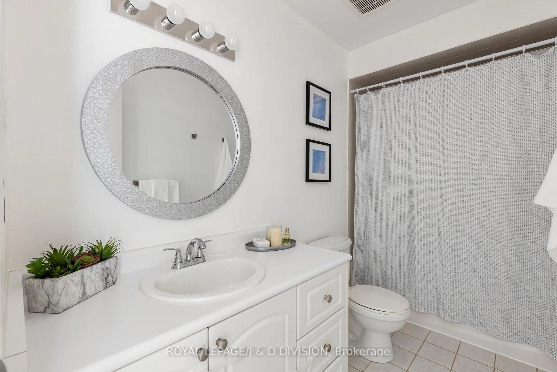 Photo 30 of 446 Sammon Avenue, Toronto, Danforth Village-East York — HOMEH