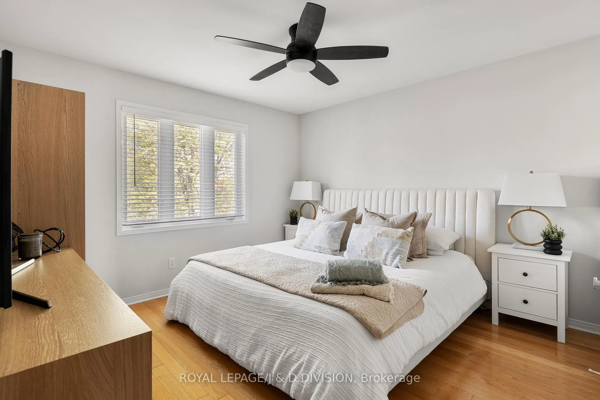Photo 31 of 446 Sammon Avenue, Toronto, Danforth Village-East York — HOMEH