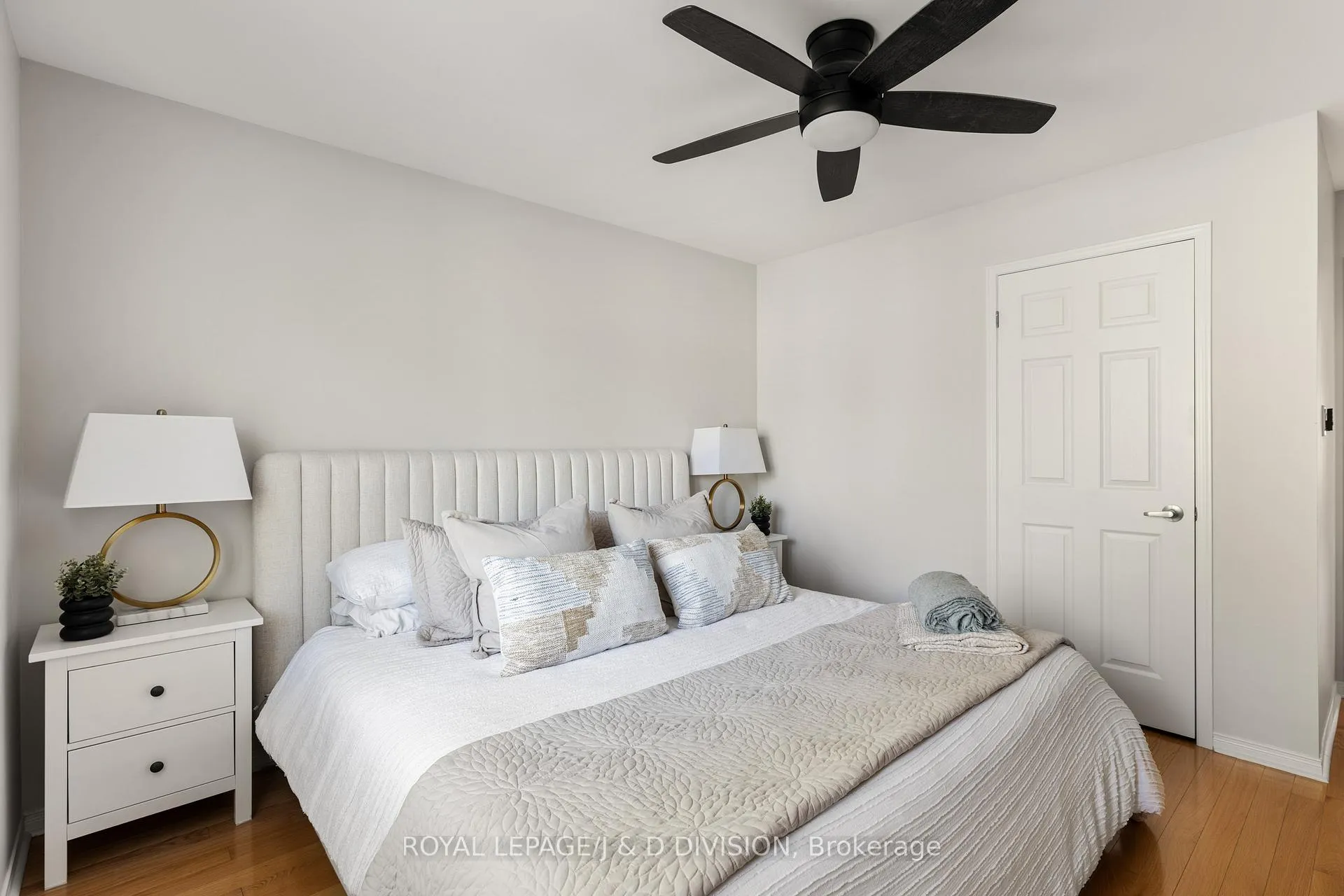 Photo 32 of 446 Sammon Avenue, Toronto, Danforth Village-East York — HOMEH