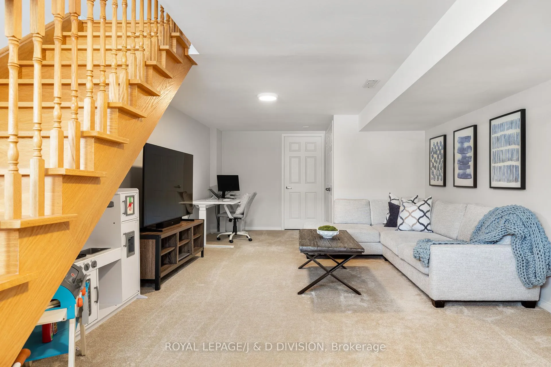 Photo 33 of 446 Sammon Avenue, Toronto, Danforth Village-East York — HOMEH