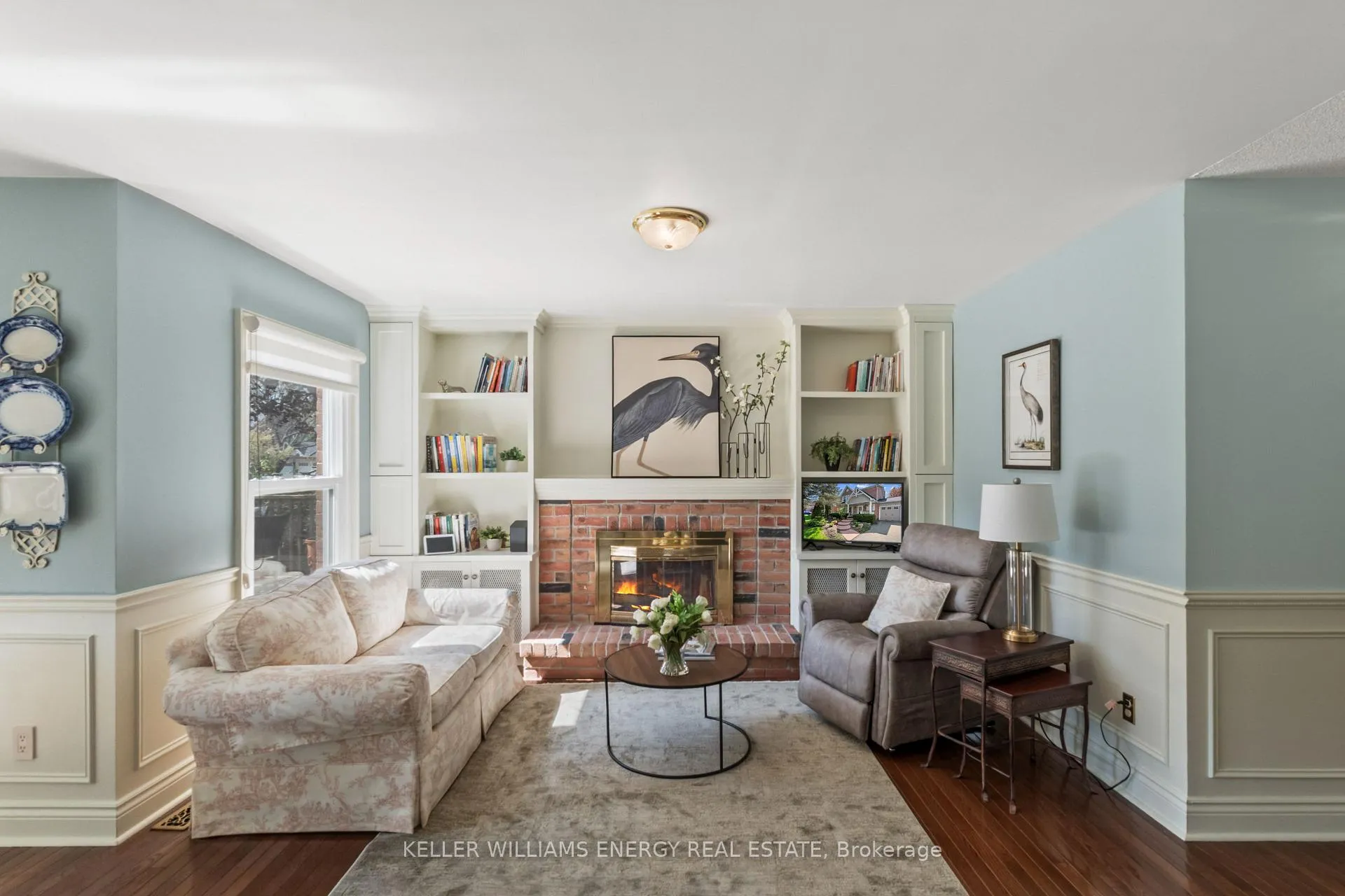 Photo 5 of 74 Centre Road, Uxbridge — HOMEH