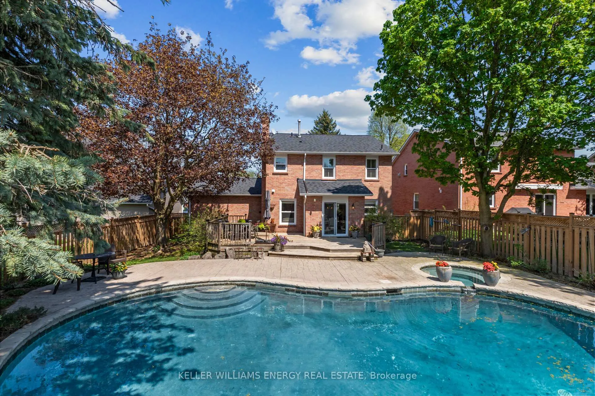 Photo 8 of 74 Centre Road, Uxbridge — HOMEH