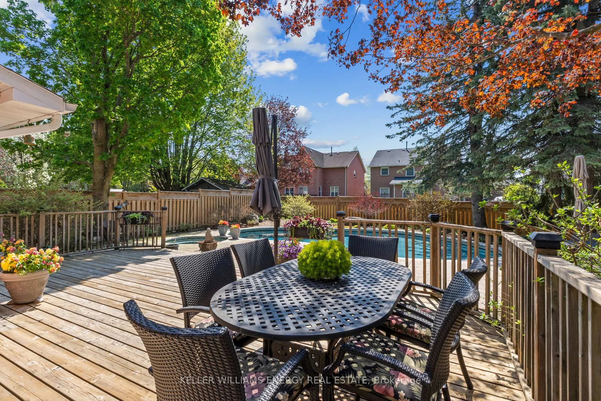 Photo 10 of 74 Centre Road, Uxbridge — HOMEH