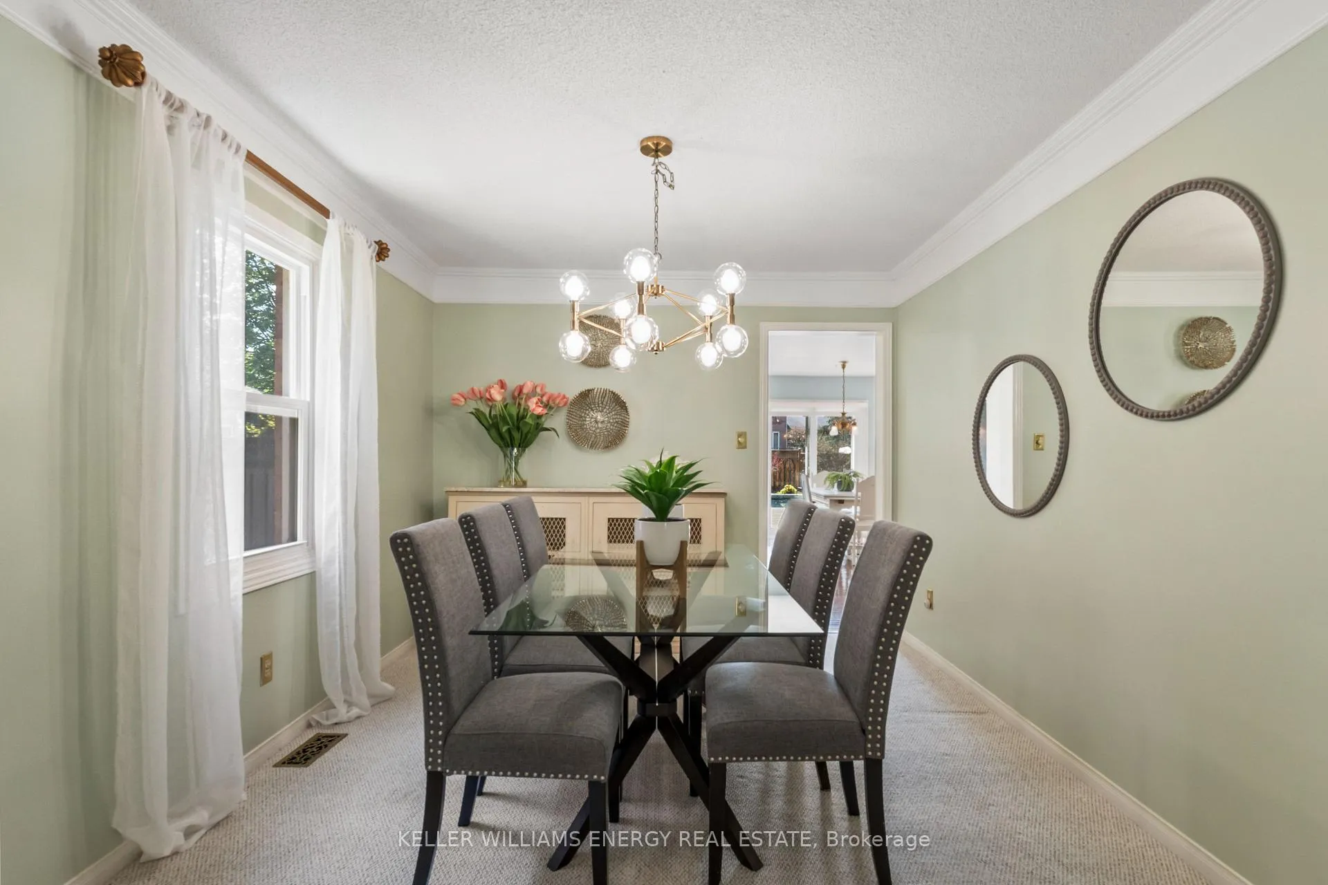 Photo 14 of 74 Centre Road, Uxbridge — HOMEH