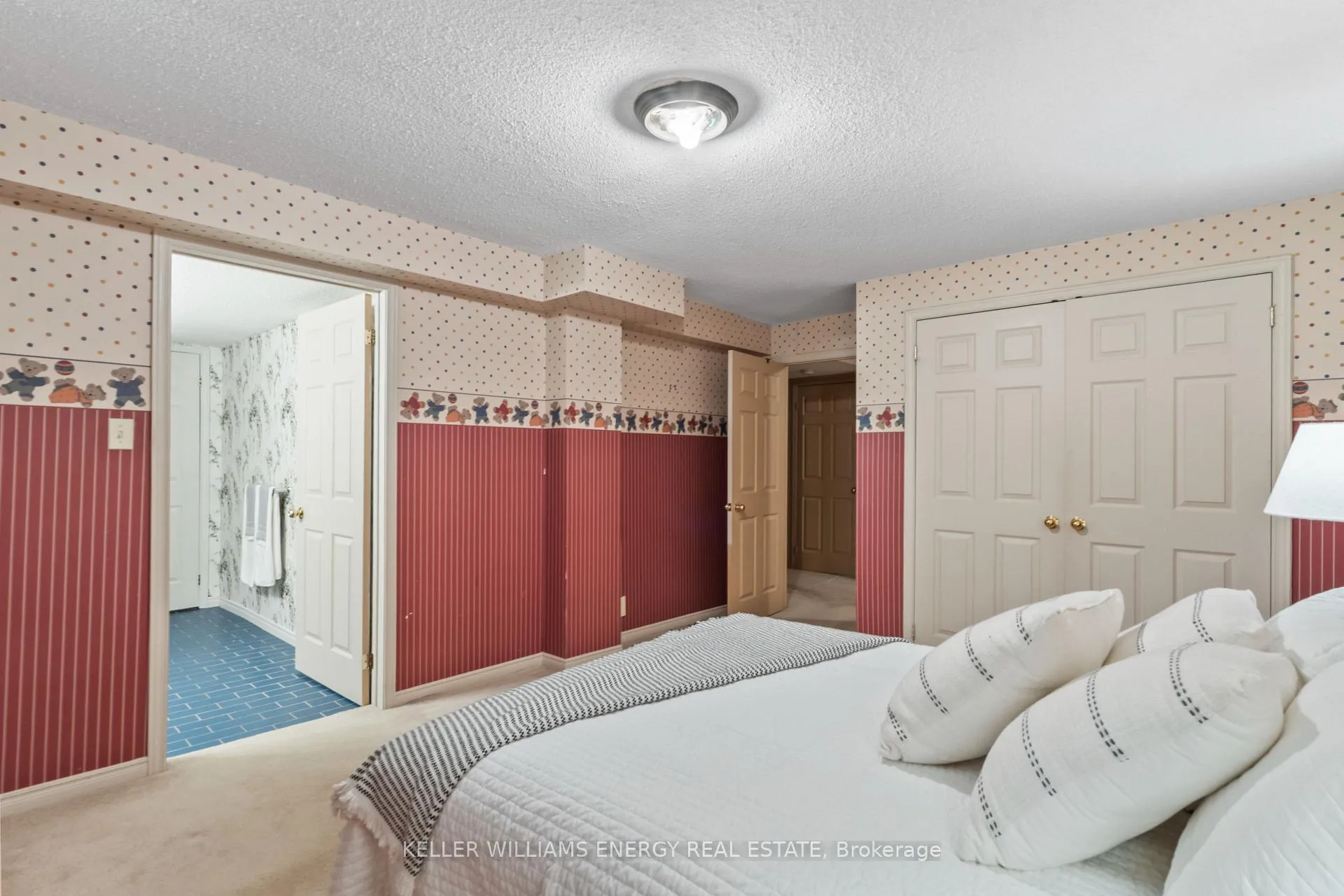 Photo 30 of 74 Centre Road, Uxbridge — HOMEH