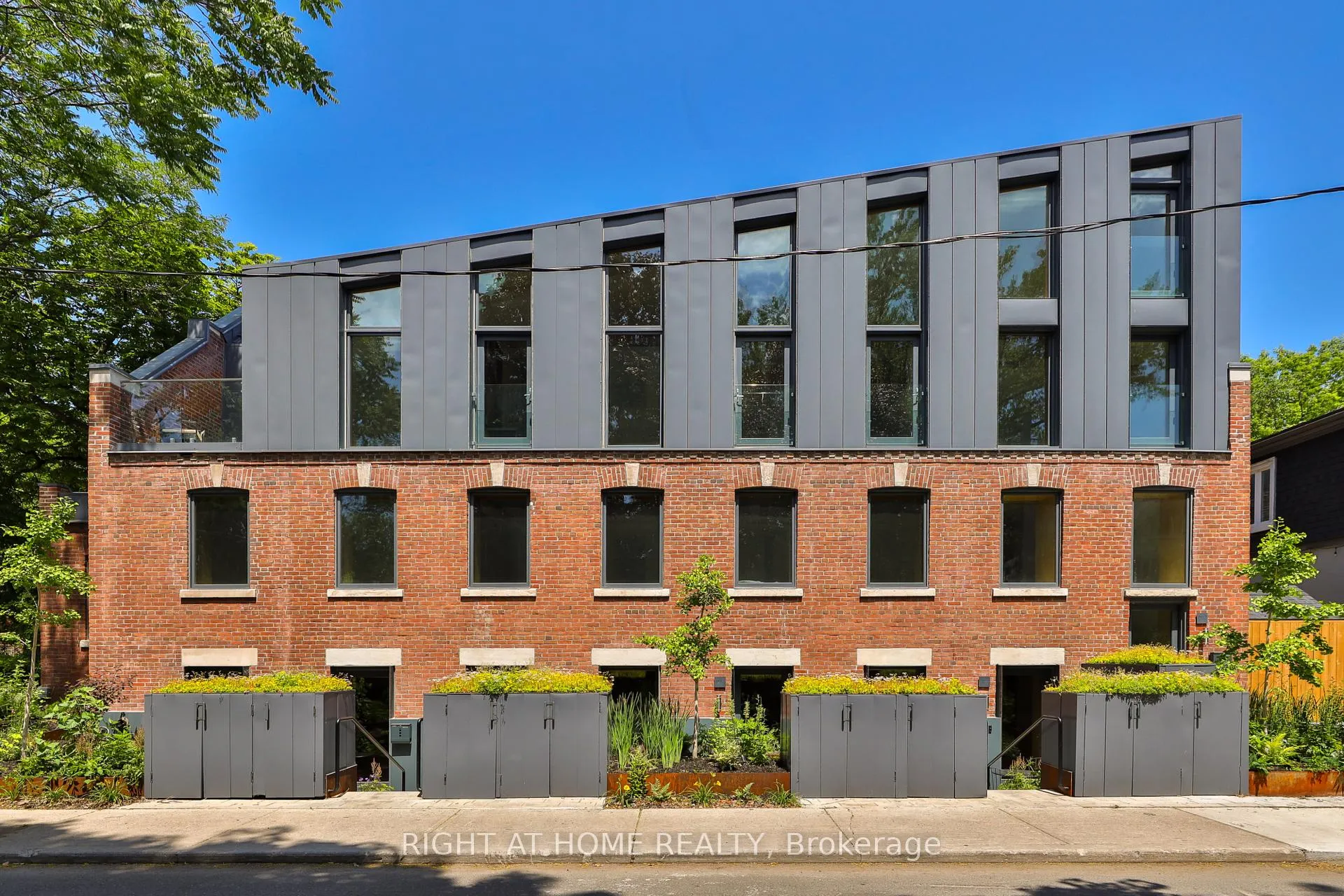 Front of Unit PH 2, 225 Brunswick Avenue