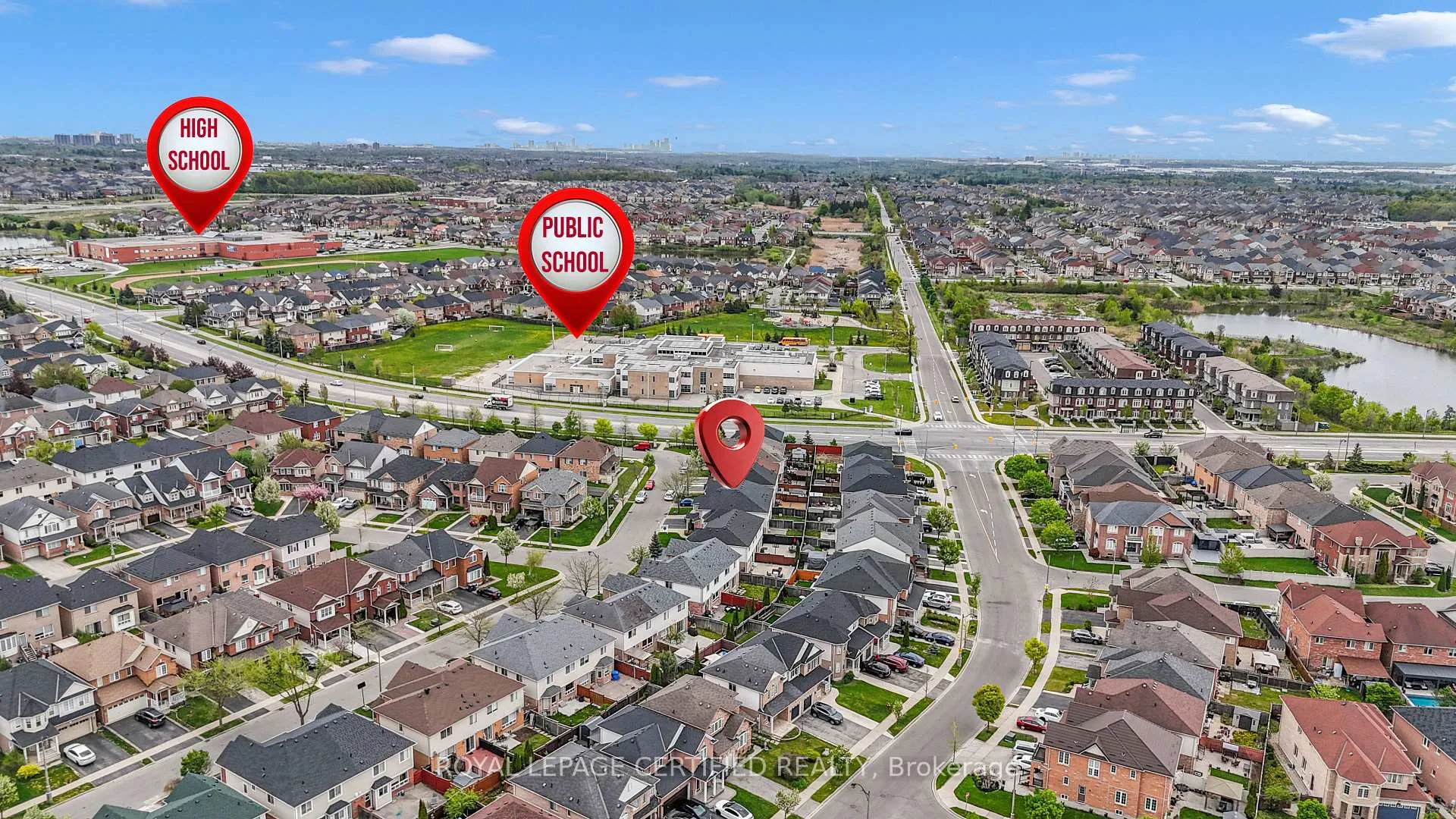 Photo 2 of 34 Tawnie (Lower) Crescent, Brampton, Credit Valley — HOMEH