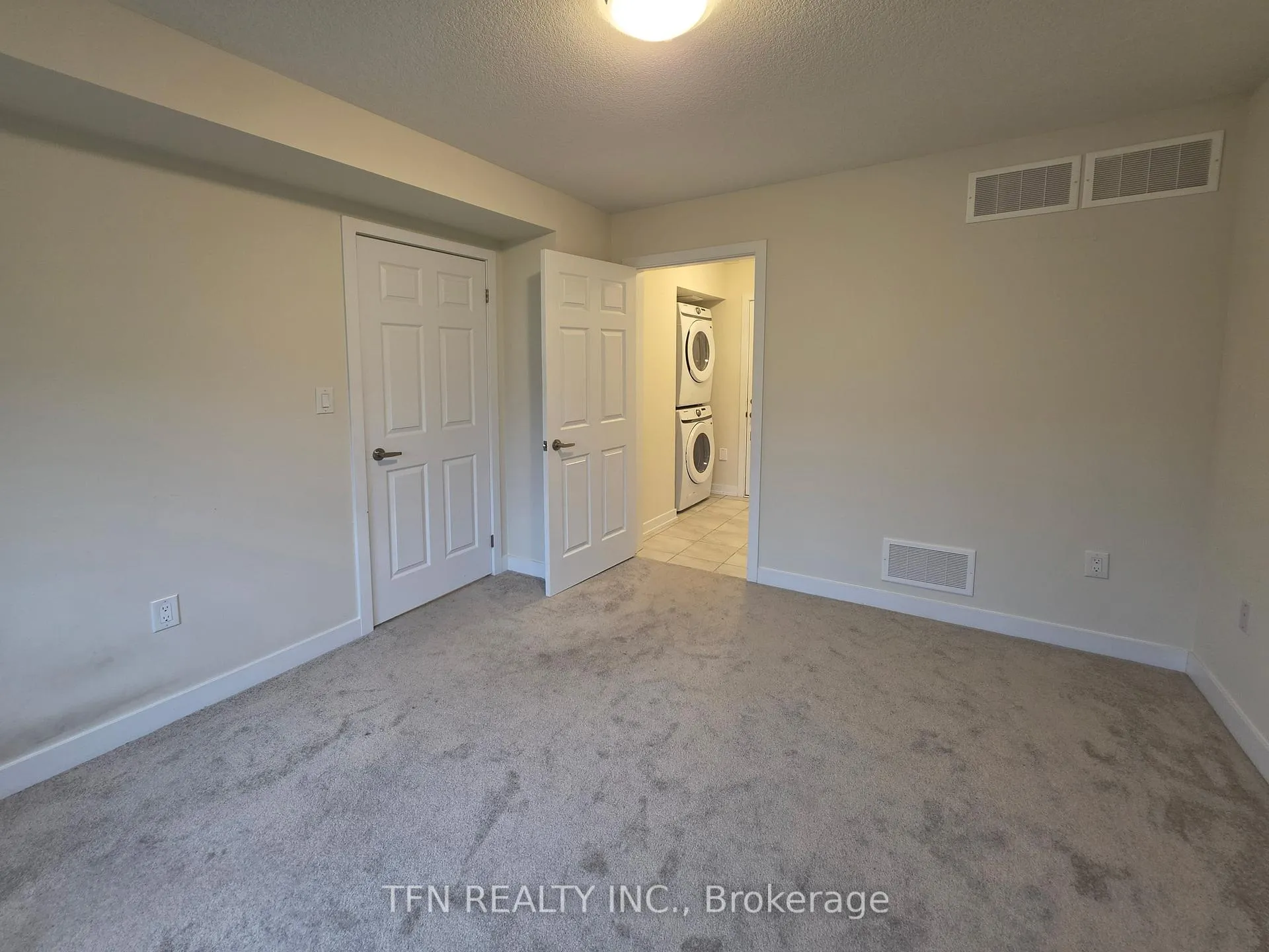 Photo 8 of 231 Melody Lane, Thorold, Thorold Downtown — HOMEH