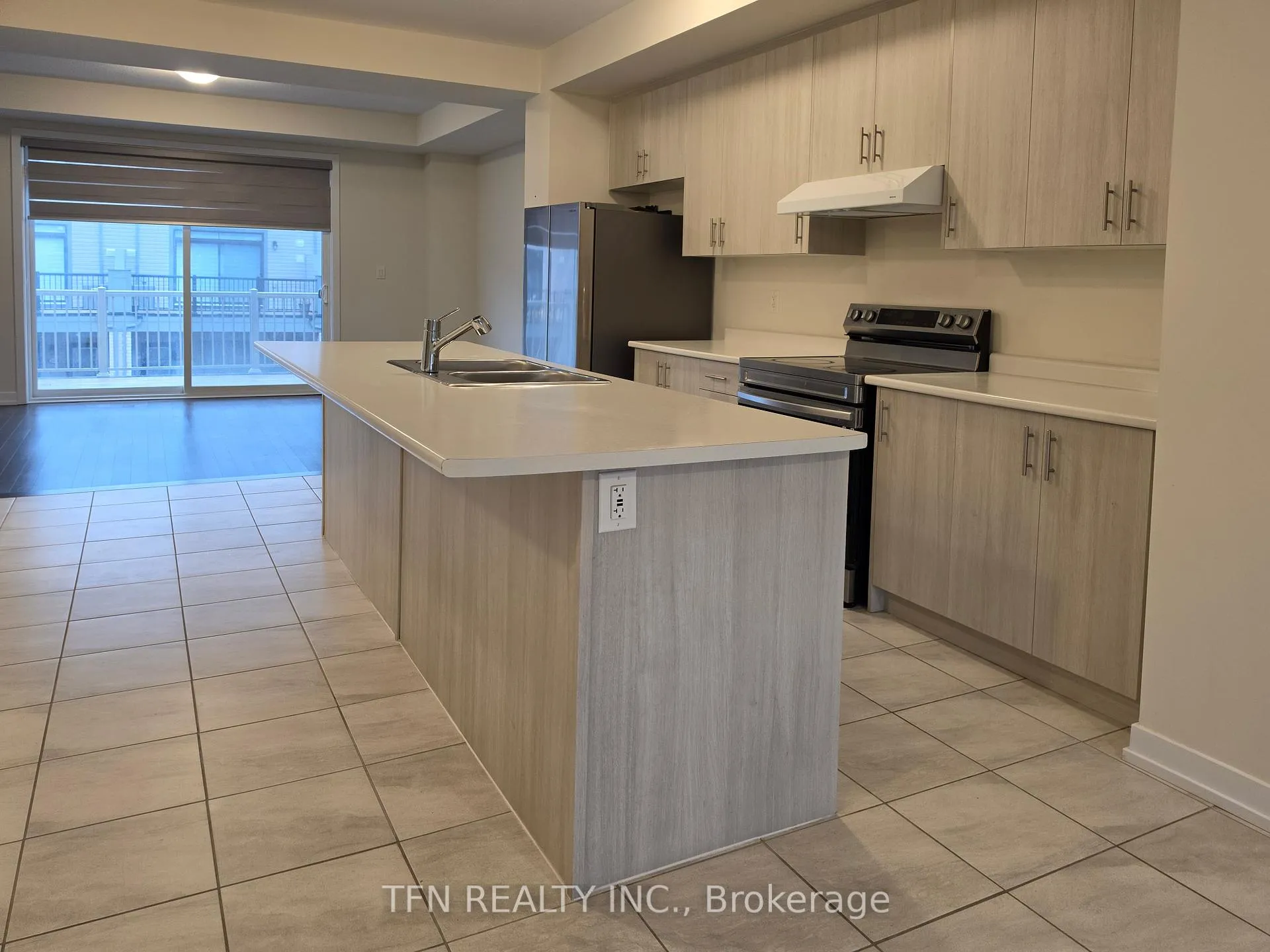 Photo 17 of 231 Melody Lane, Thorold, Thorold Downtown — HOMEH