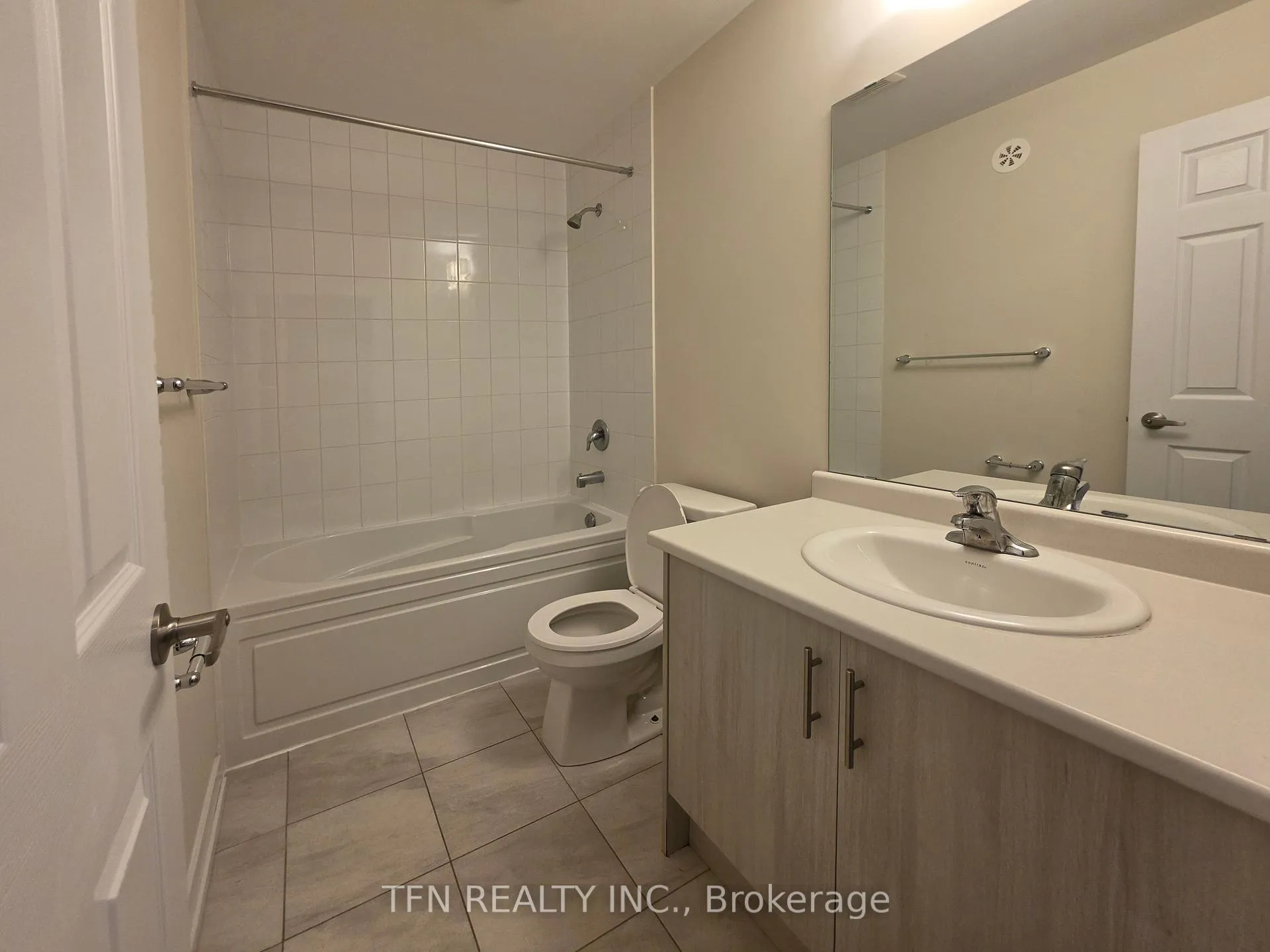 Photo 27 of 231 Melody Lane, Thorold, Thorold Downtown — HOMEH
