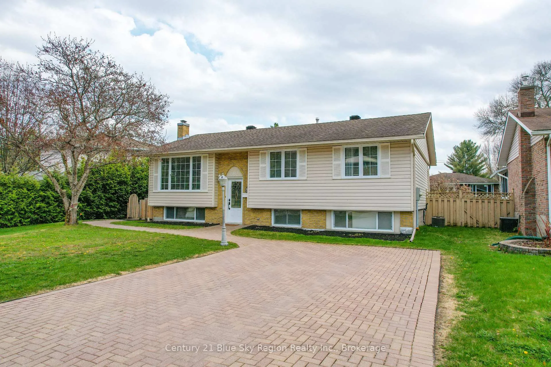 Front of 203 Rancier Street