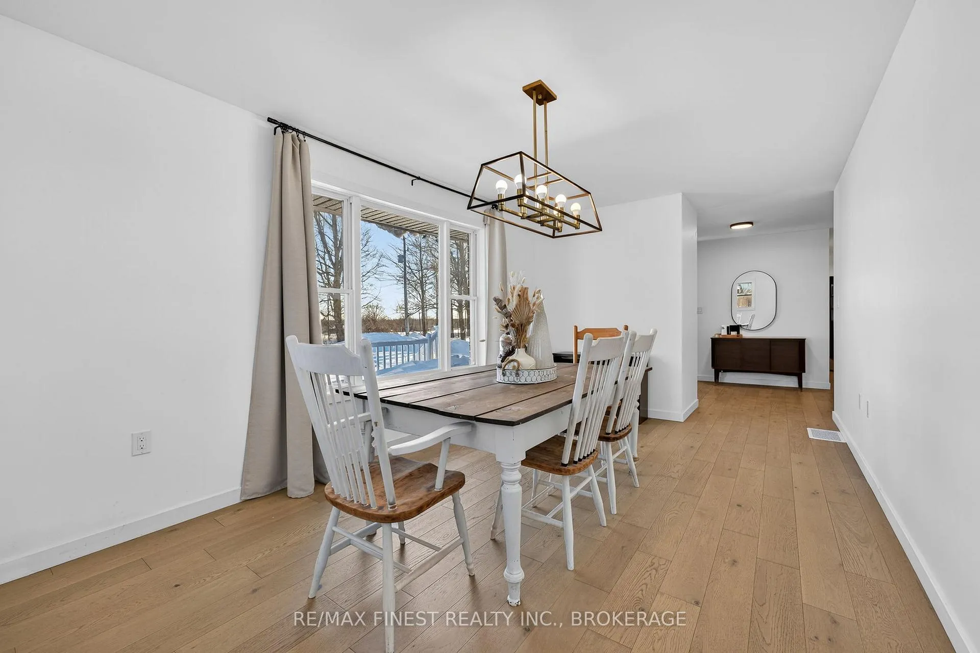 Photo 12 of 2055 Switzerville Road, Loyalist, Lennox and Addington - South — HOMEH
