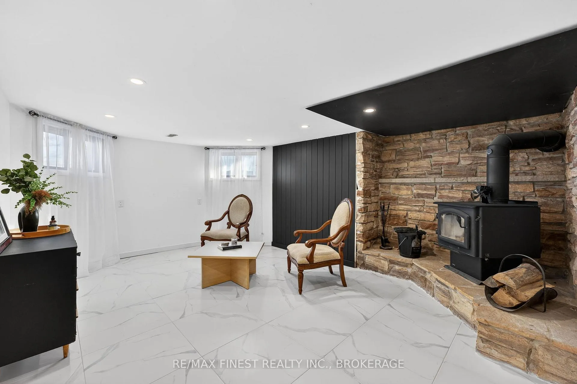 Photo 20 of 2055 Switzerville Road, Loyalist, Lennox and Addington - South — HOMEH