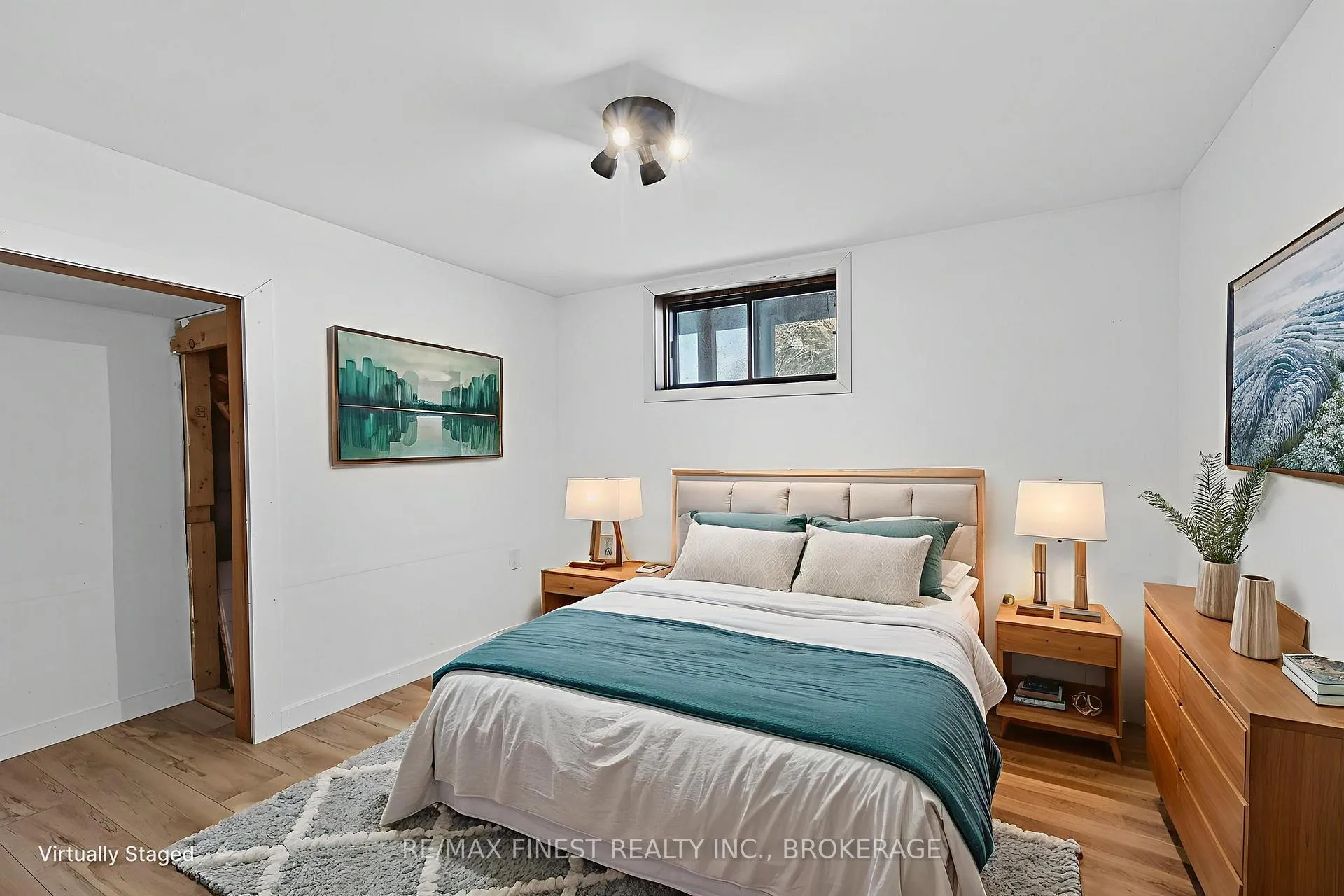 Photo 23 of 2055 Switzerville Road, Loyalist, Lennox and Addington - South — HOMEH