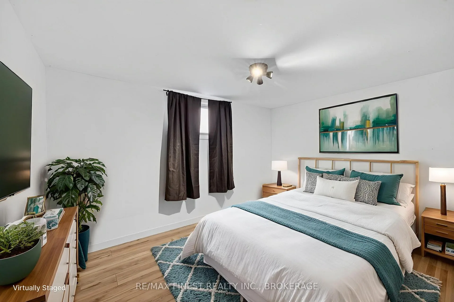Photo 25 of 2055 Switzerville Road, Loyalist, Lennox and Addington - South — HOMEH