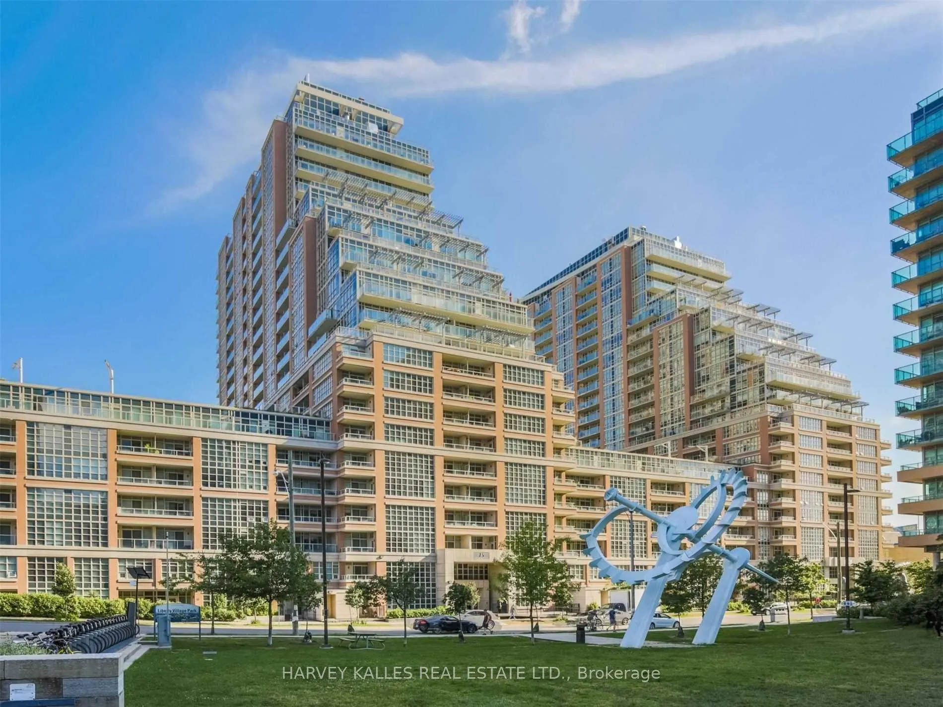 Front of Unit 1308, 75 East Liberty Street