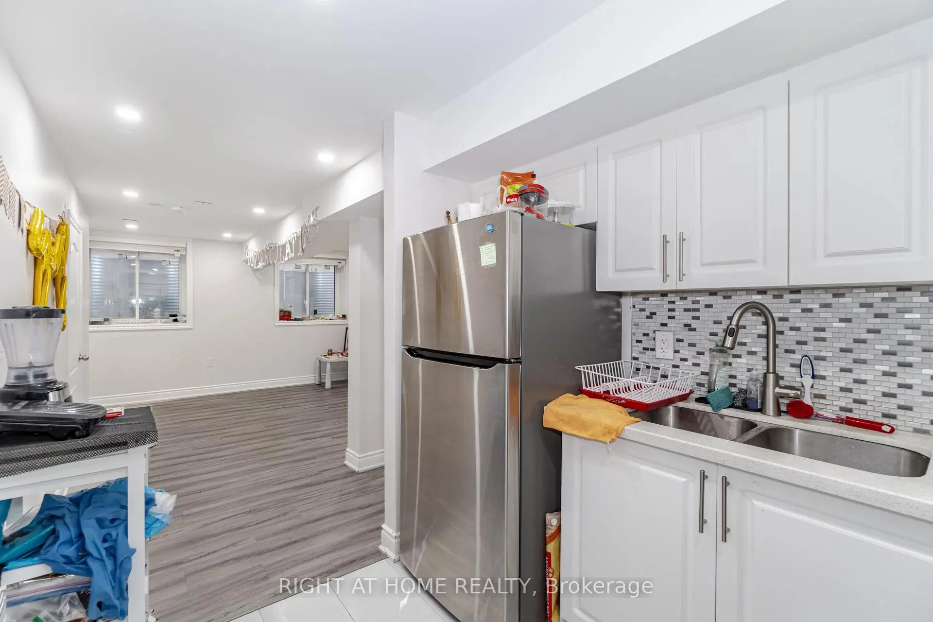 Photo 9 of Unit Lower, 1356 Basswood Crescent, Milton, Cobban — HOMEH