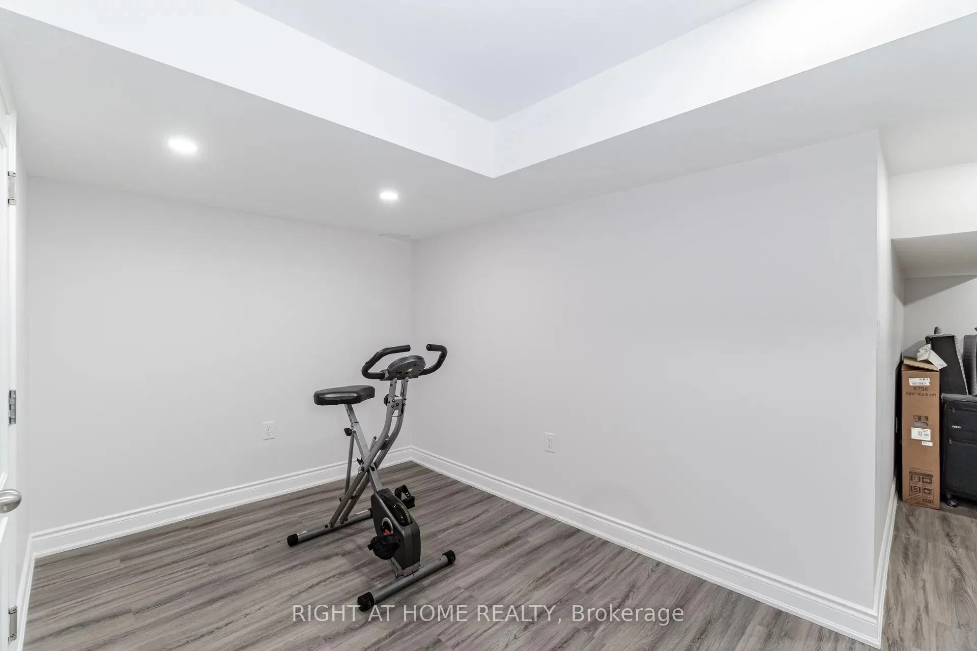 Photo 12 of Unit Lower, 1356 Basswood Crescent, Milton, Cobban — HOMEH