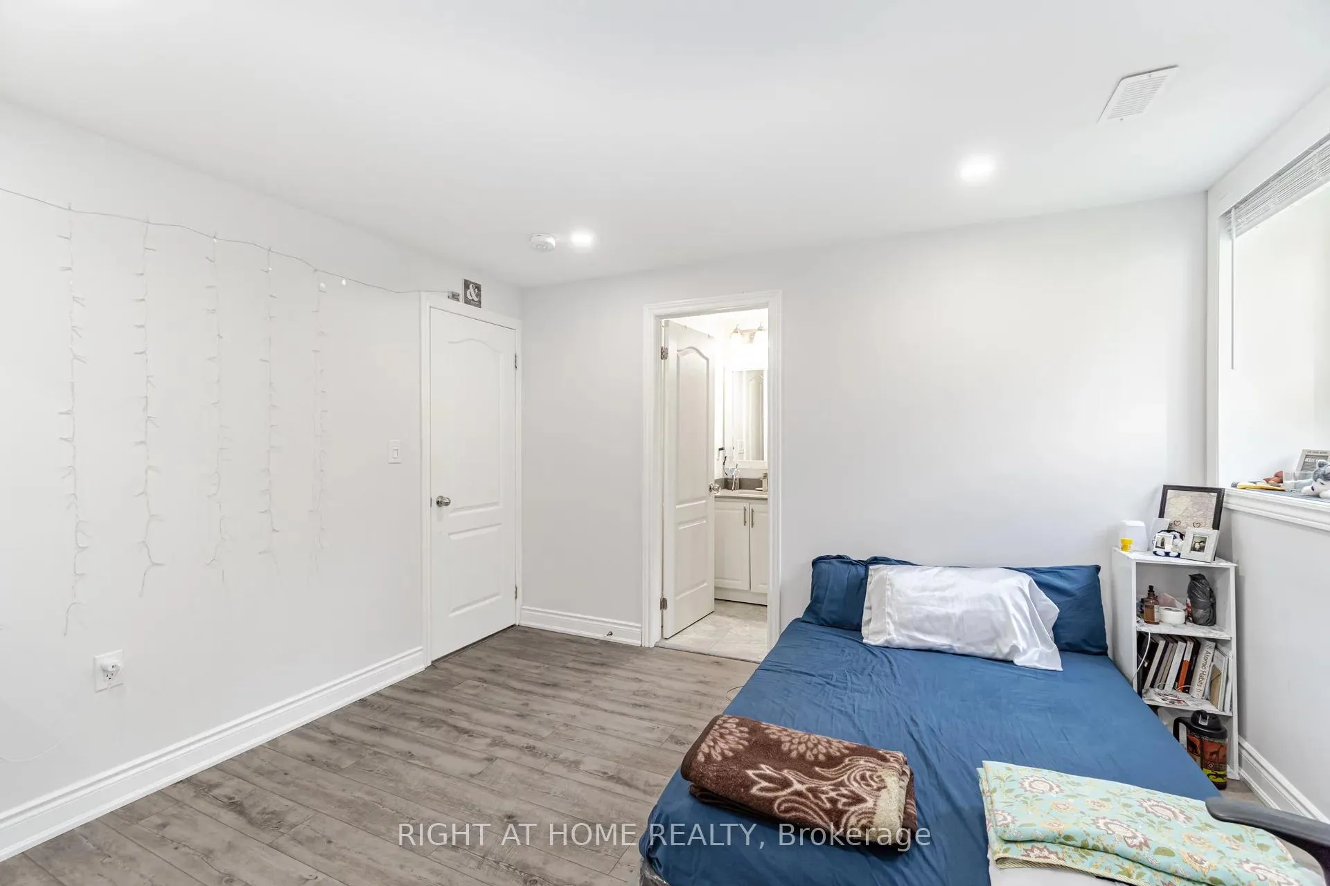 Photo 16 of Unit Lower, 1356 Basswood Crescent, Milton, Cobban — HOMEH