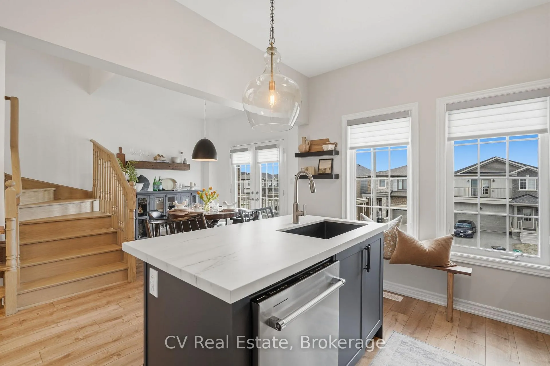 Photo 19 of 57 Harvest Crescent, Barrie, Rural Barrie Southeast — HOMEH