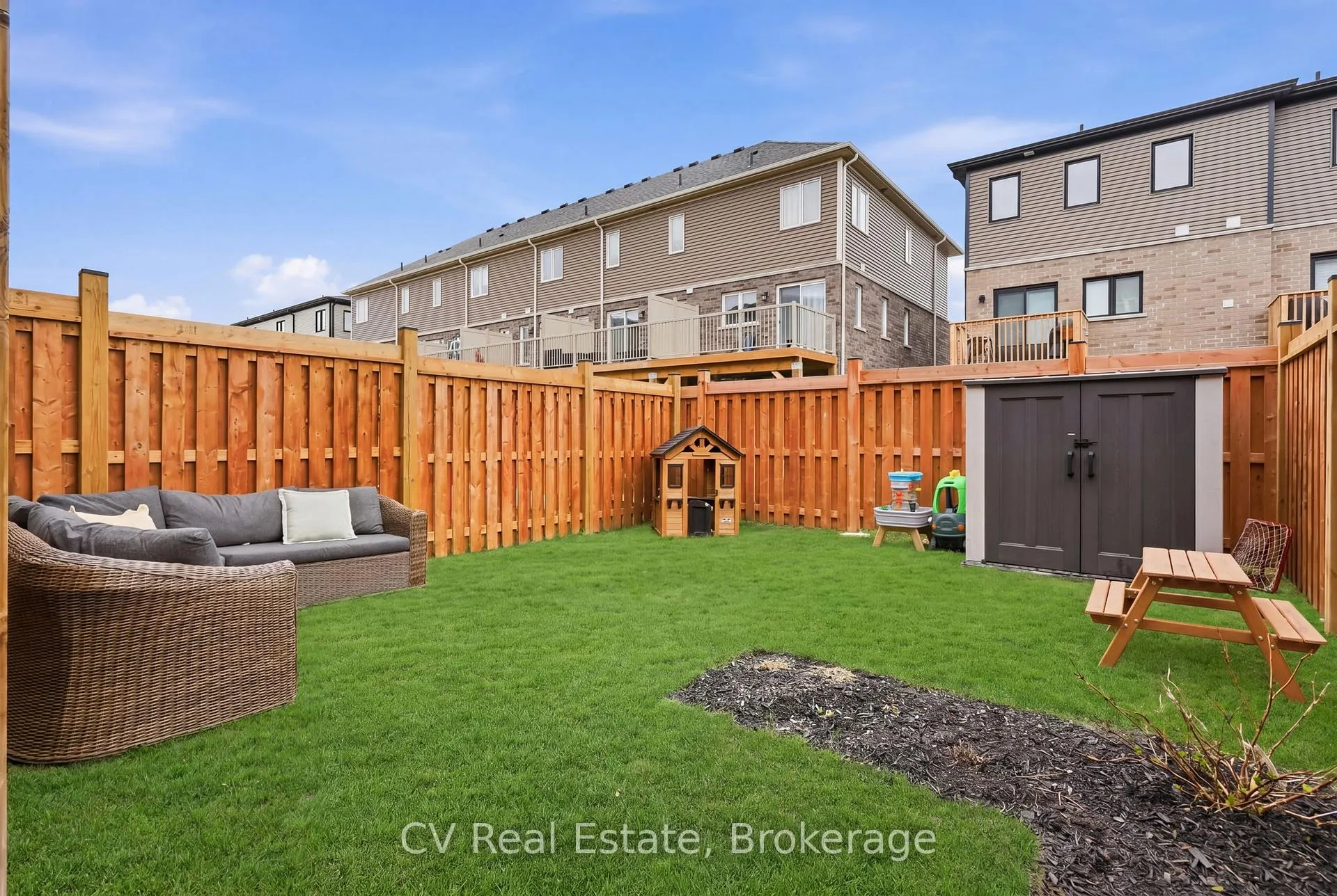 Photo 43 of 57 Harvest Crescent, Barrie, Rural Barrie Southeast — HOMEH