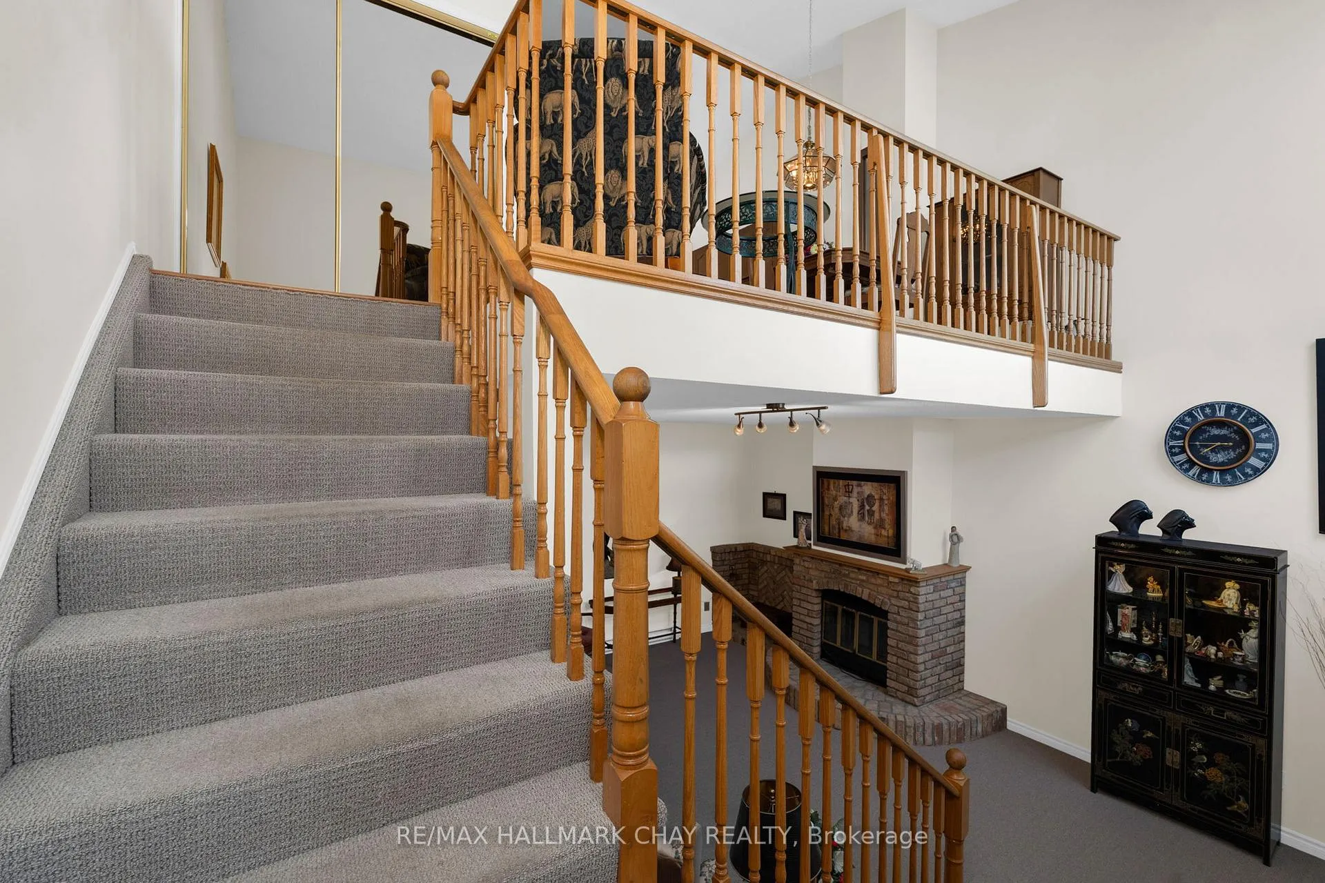 Photo 3 of Unit 3, 355 Blake Street, Barrie, North Shore — HOMEH