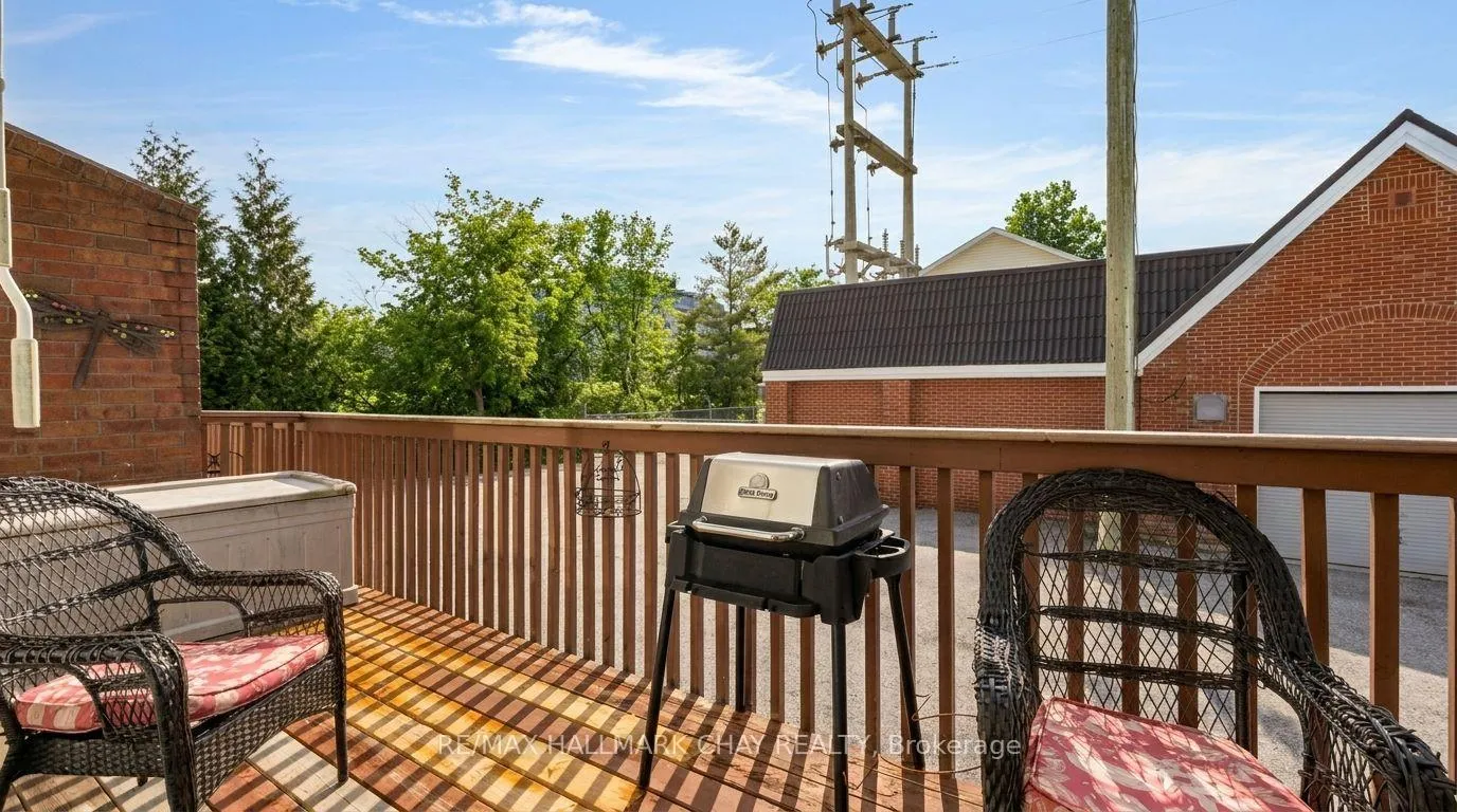 Photo 16 of Unit 3, 355 Blake Street, Barrie, North Shore — HOMEH