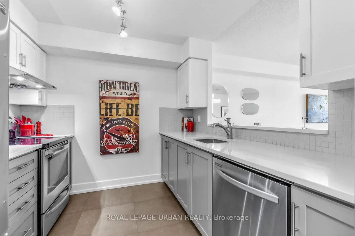 Photo 4 of Unit 607, 70 Mill Street, Toronto, Waterfront Communities — HOMEH