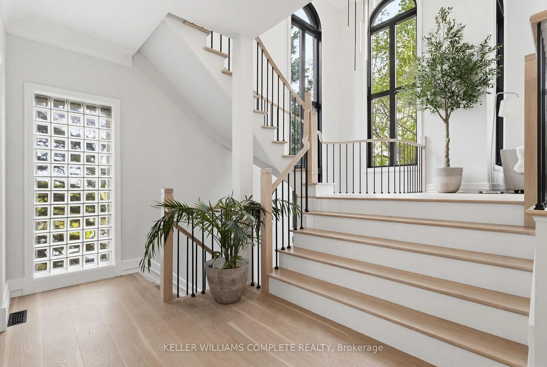 Photo 7 of 28 Undercliffe Avenue, Hamilton, Durand — HOMEH