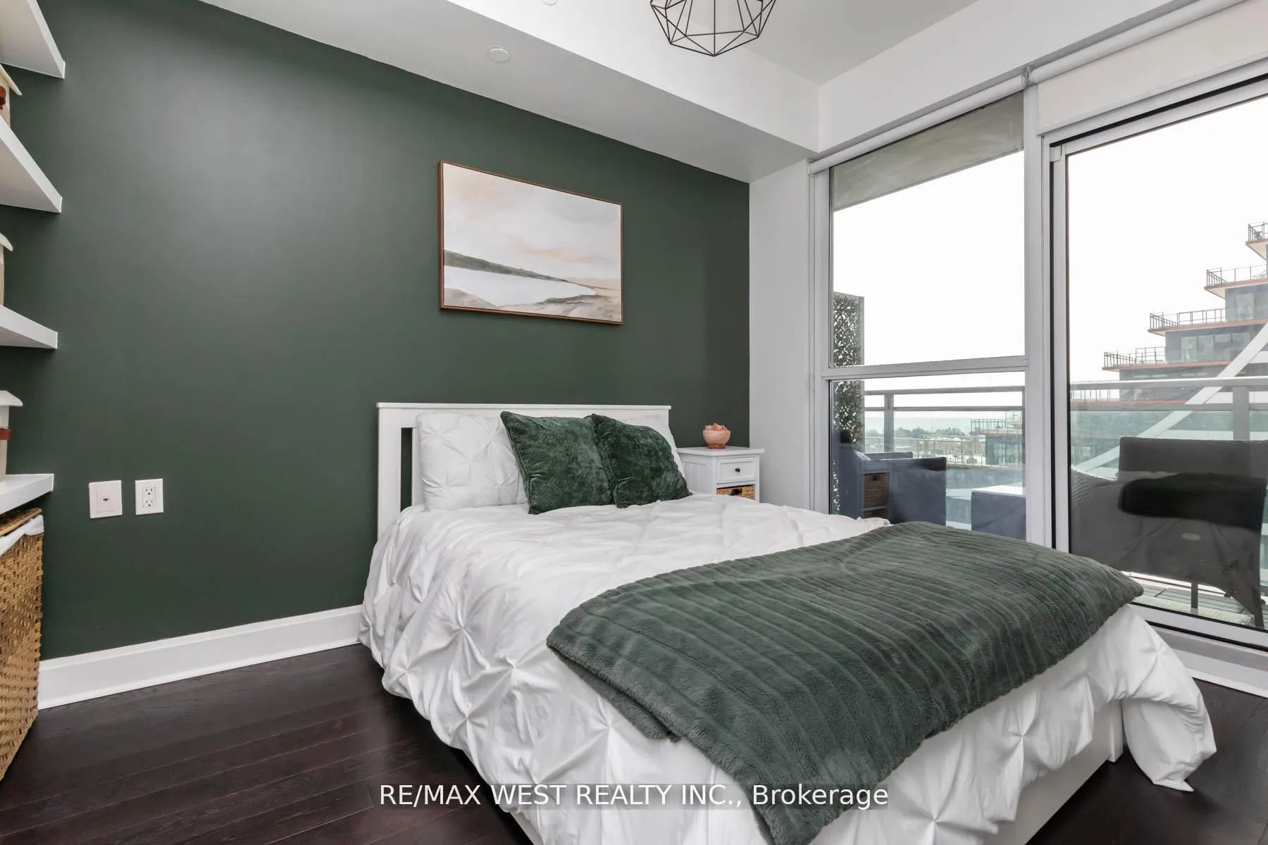 Photo 18 of Unit 802, 33 Shore Breeze Drive, Etobicoke, Mimico — HOMEH