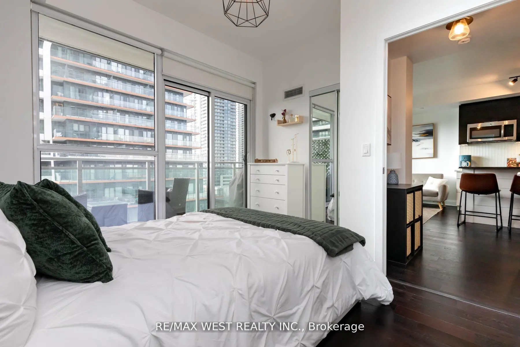 Photo 20 of Unit 802, 33 Shore Breeze Drive, Etobicoke, Mimico — HOMEH