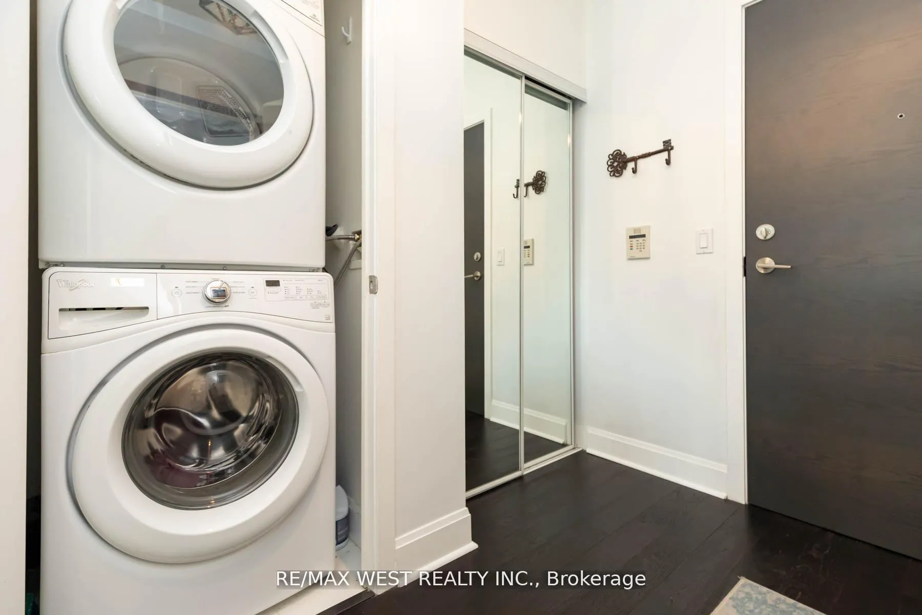 Photo 22 of Unit 802, 33 Shore Breeze Drive, Etobicoke, Mimico — HOMEH