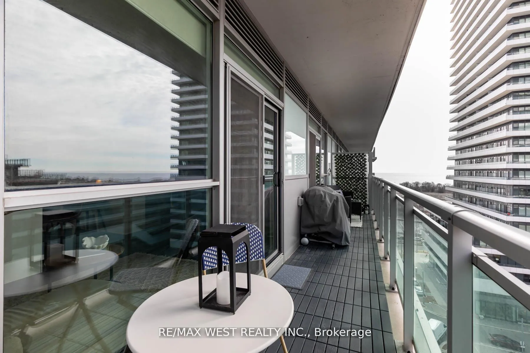 Photo 25 of Unit 802, 33 Shore Breeze Drive, Etobicoke, Mimico — HOMEH