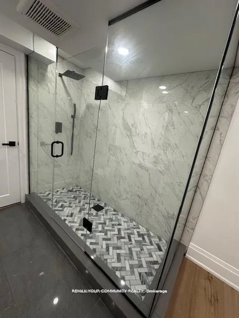Photo 5 of Unit Bsmt, 12 Kemano Road, Aurora, Aurora Heights — HOMEH