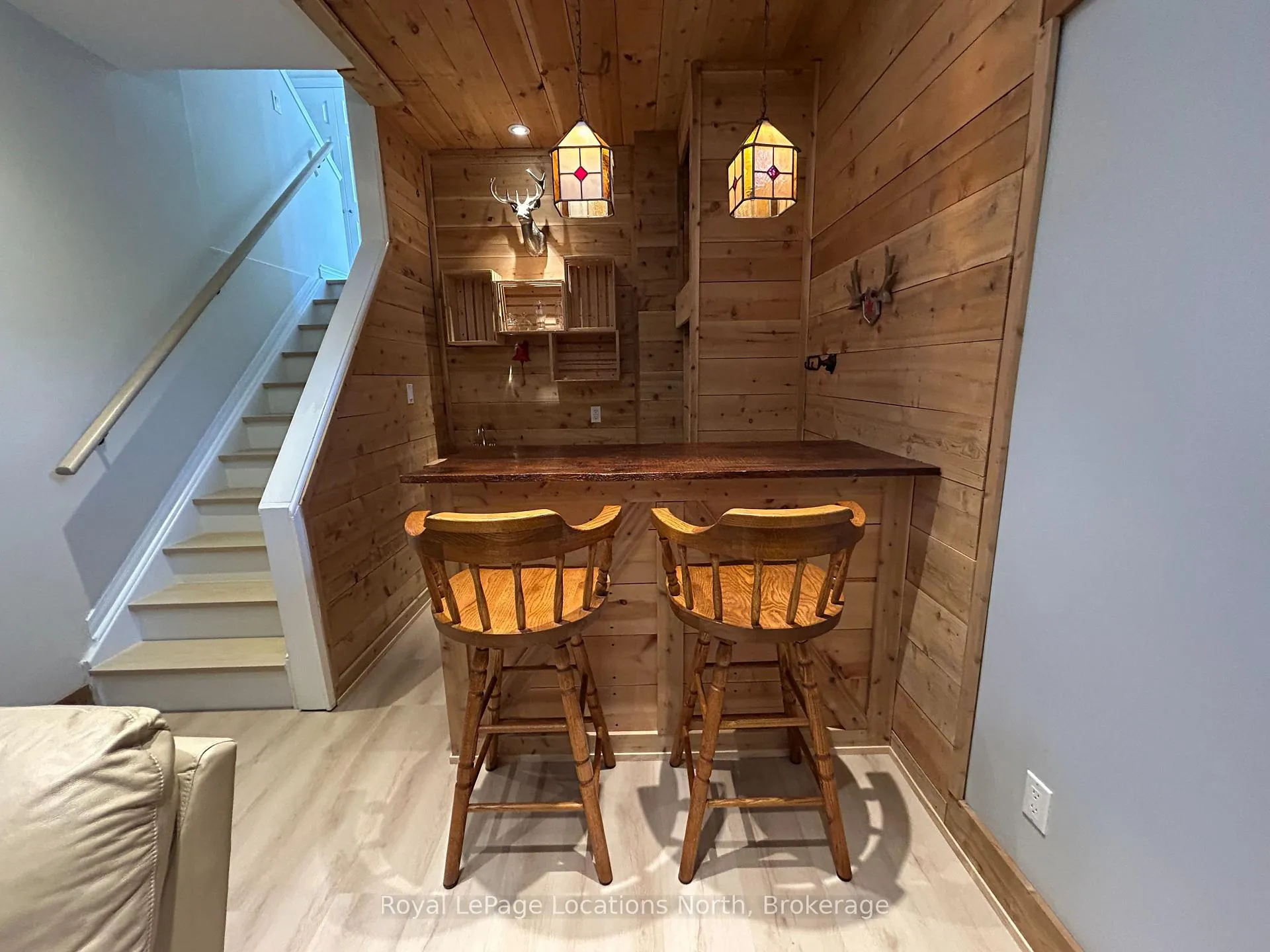 Photo 13 of 64 Silver Creek Drive, Collingwood — HOMEH