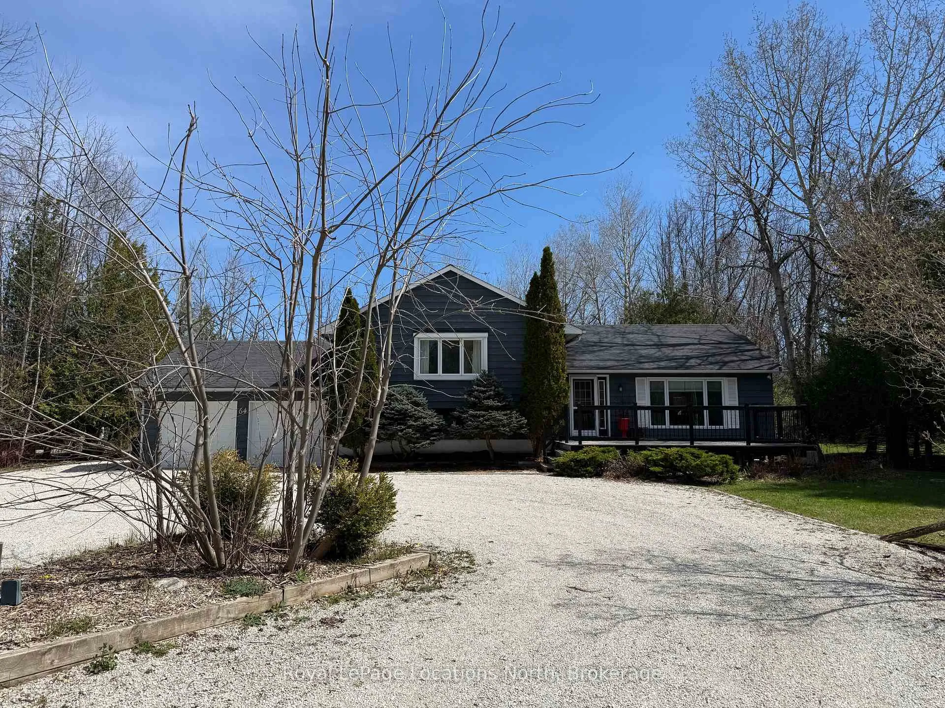 Photo 17 of 64 Silver Creek Drive, Collingwood — HOMEH