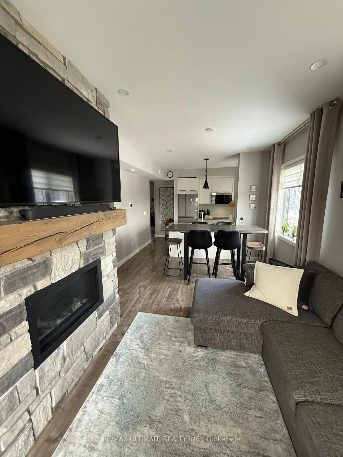 Photo 8 of Unit 207, 11 Beausoleil Lane, Blue Mountains — HOMEH