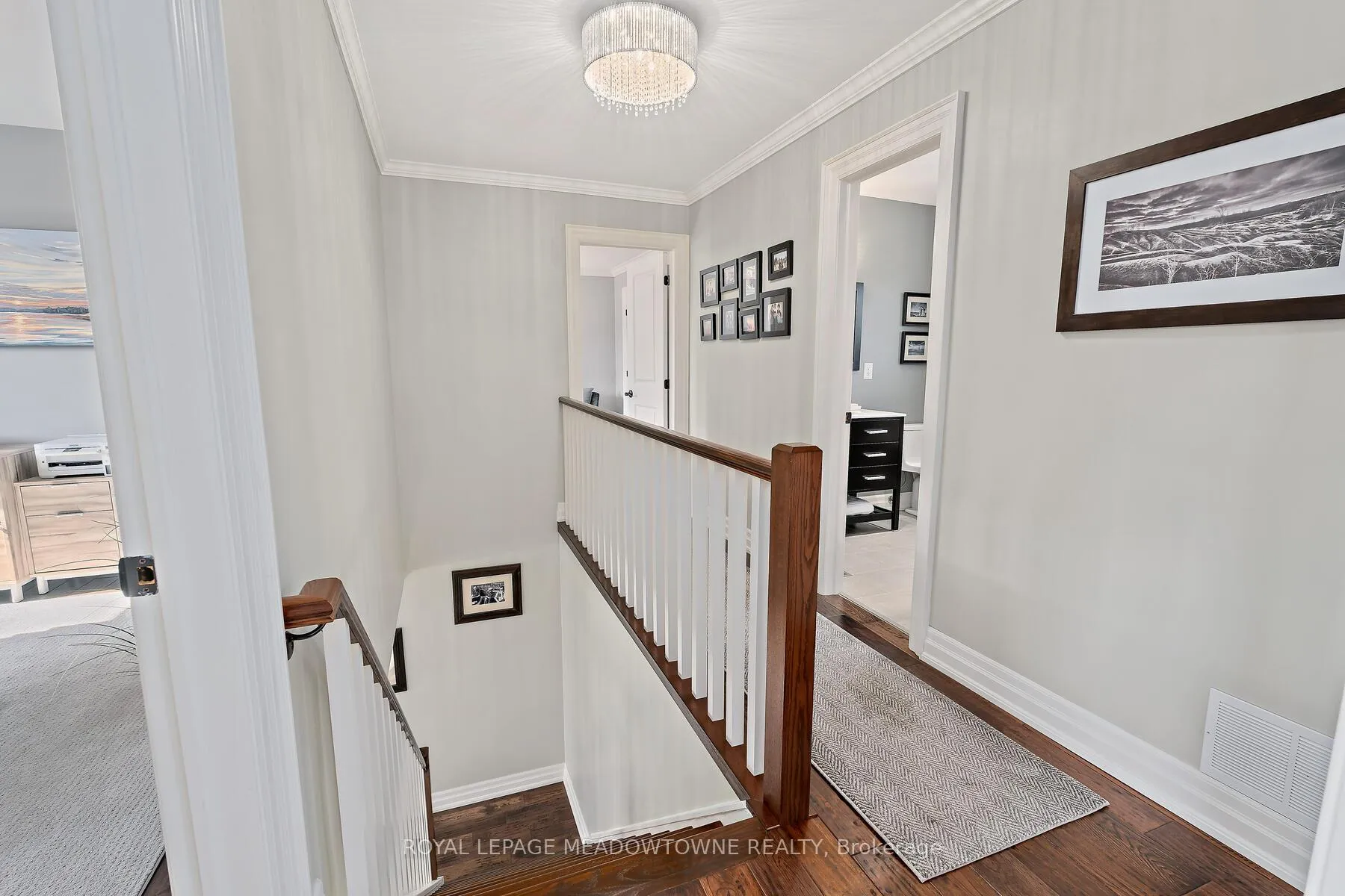 Photo 19 of 25 Hillside Drive, Halton Hills, Georgetown — HOMEH
