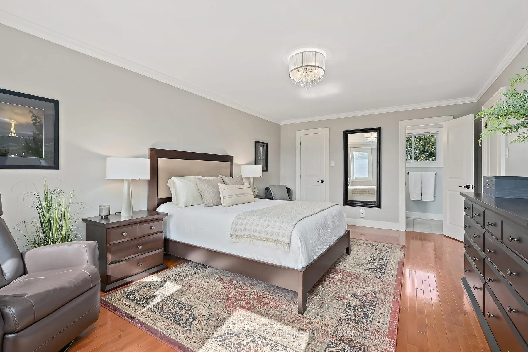Photo 21 of 25 Hillside Drive, Halton Hills, Georgetown — HOMEH