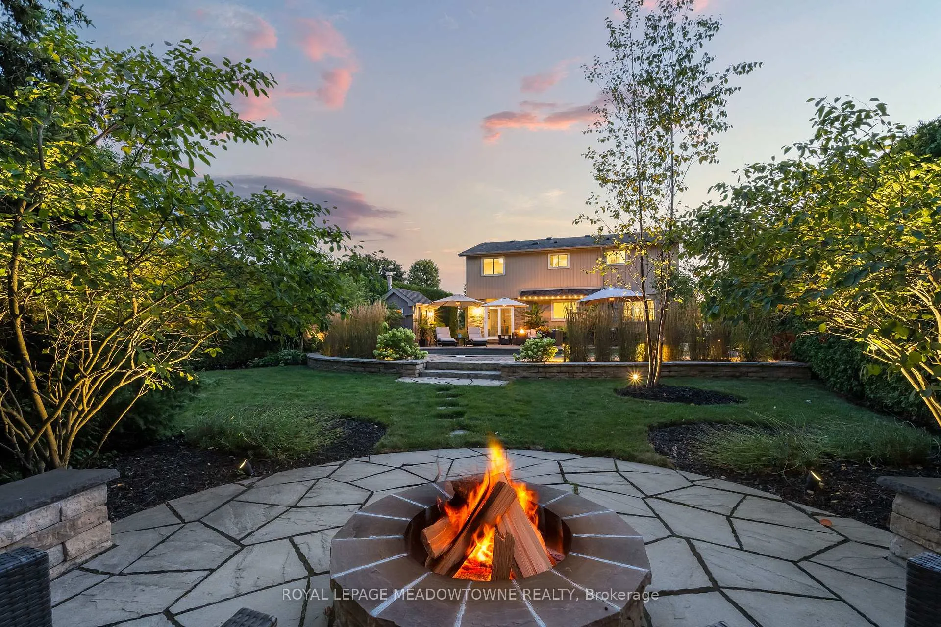 Photo 32 of 25 Hillside Drive, Halton Hills, Georgetown — HOMEH
